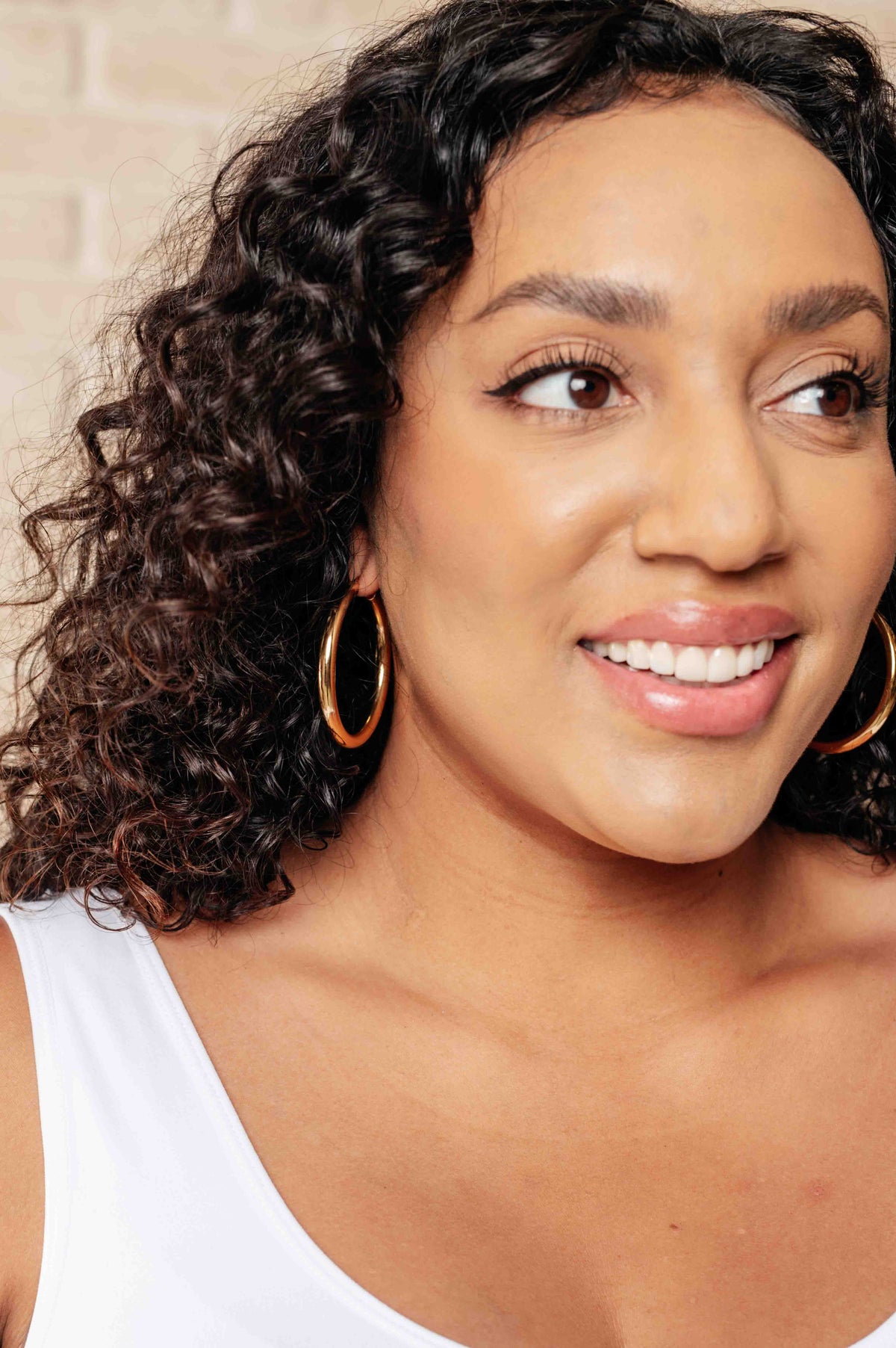 Day to Day Hoop Earrings Set in Gold - 6/28/2024