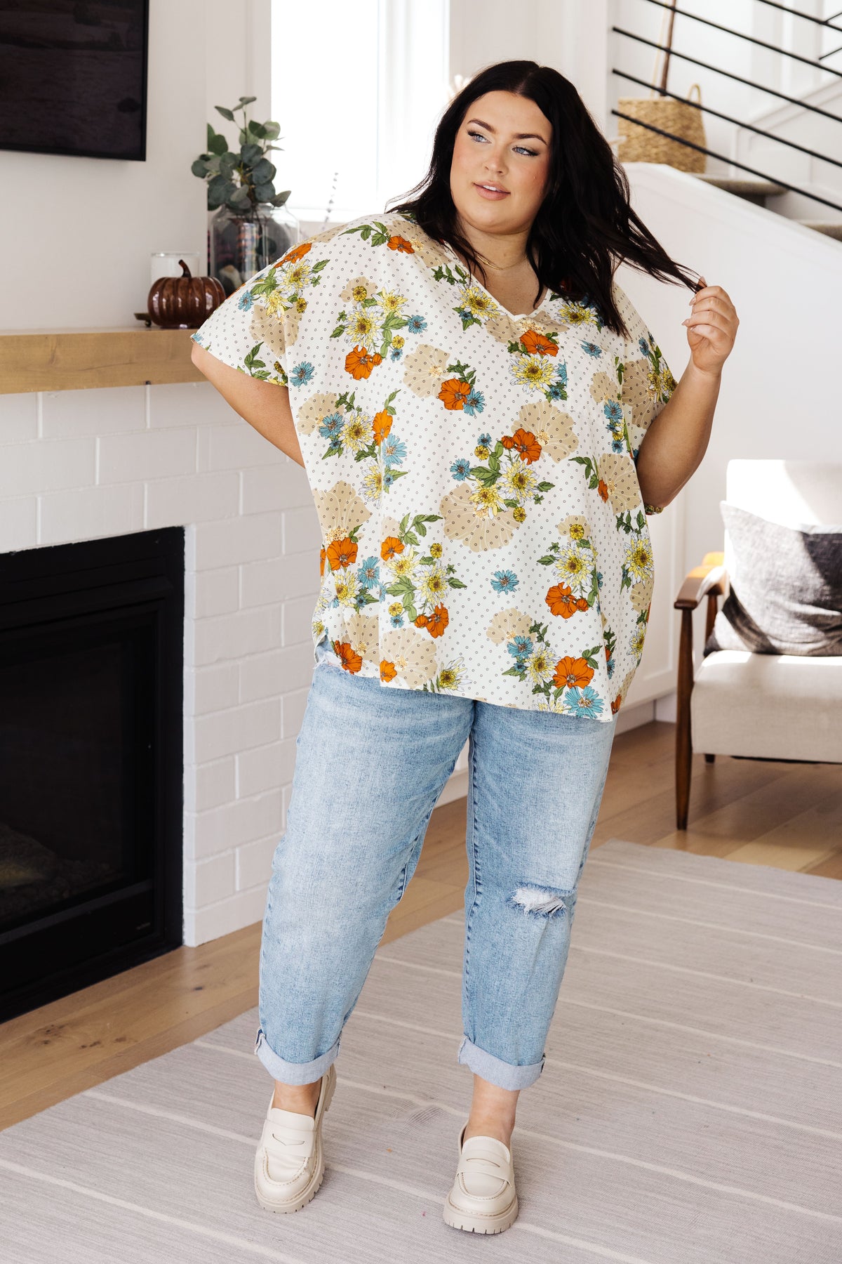 Good Morning Floral V-Neck Blouse - 8/4/2023