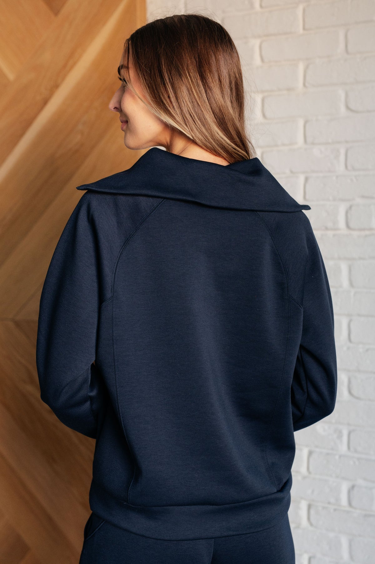 Hamptons Travel Half Zip Pullover in Navy - 8/14/2025