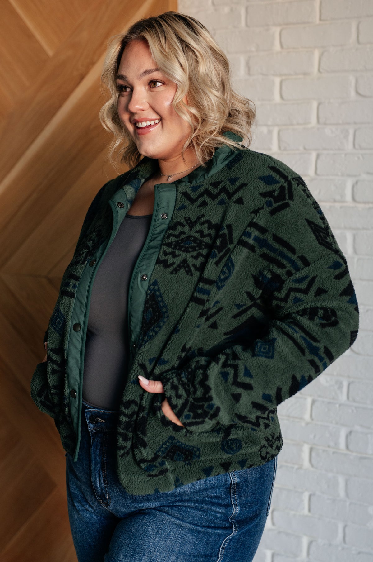 High Perspective Geometric Fleece Jacket - 11/6/2025