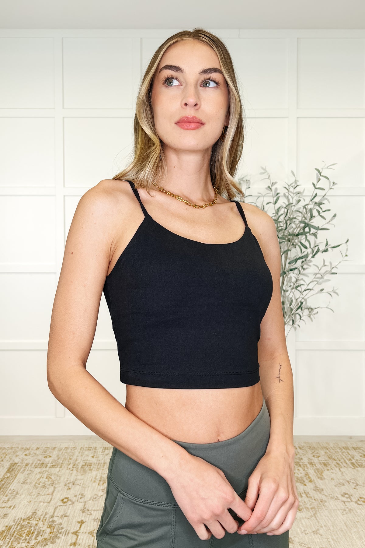 Hot Yoga Tank in Black - 5/2/2025