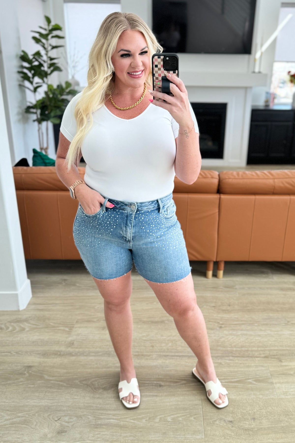 Elle High Rise Rhinestone Cutoff Shorts - 4/10/2025