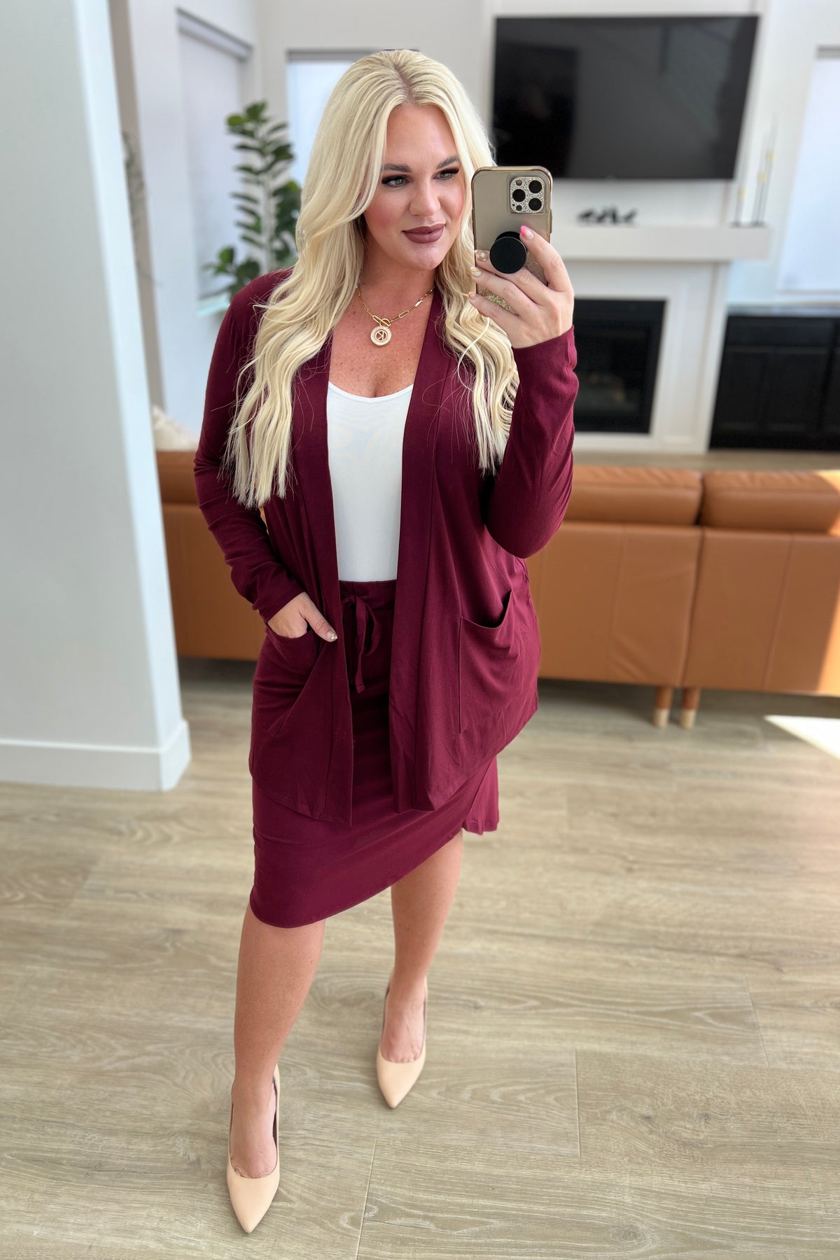 Slouchy Pocket Open Cardigan in Dark Burgundy - 9/27/2023