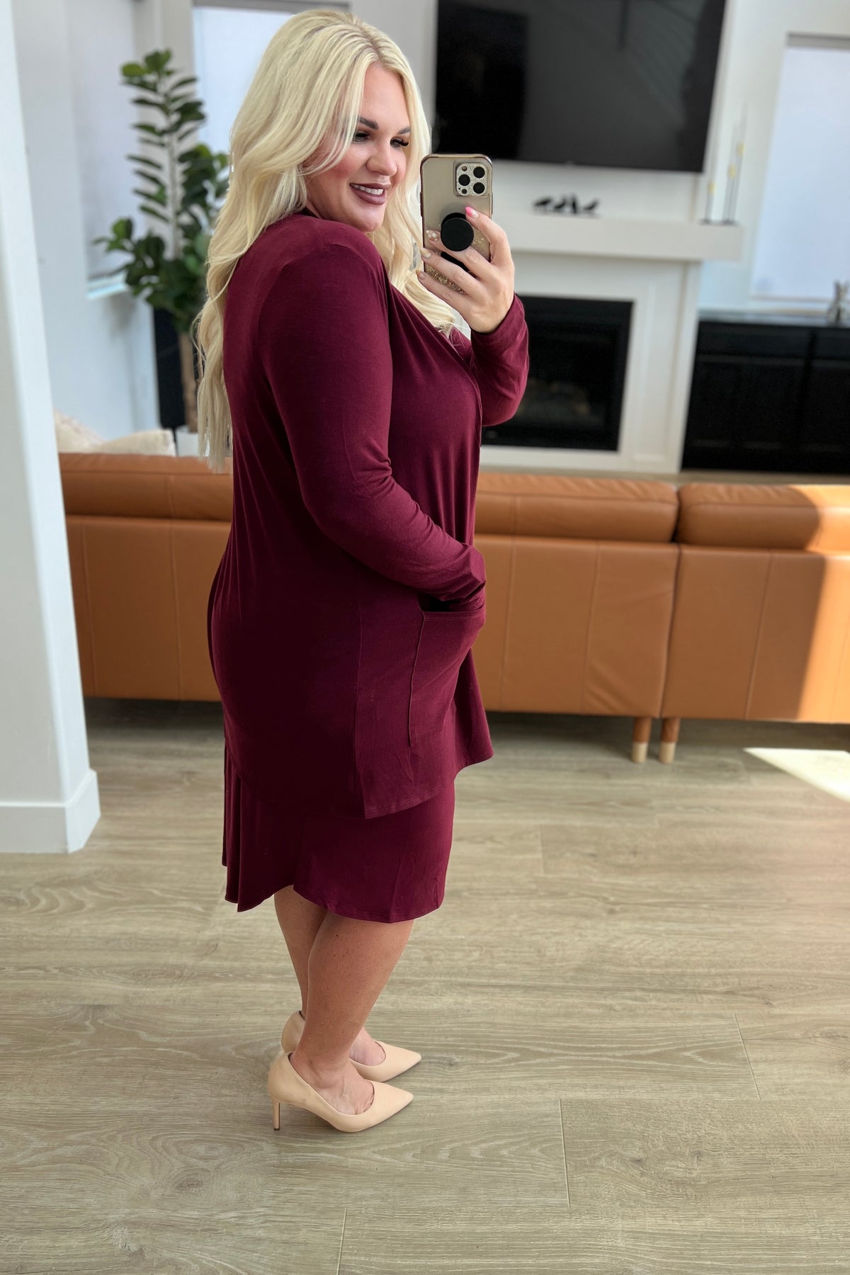 Slouchy Pocket Open Cardigan in Dark Burgundy - 9/27/2023