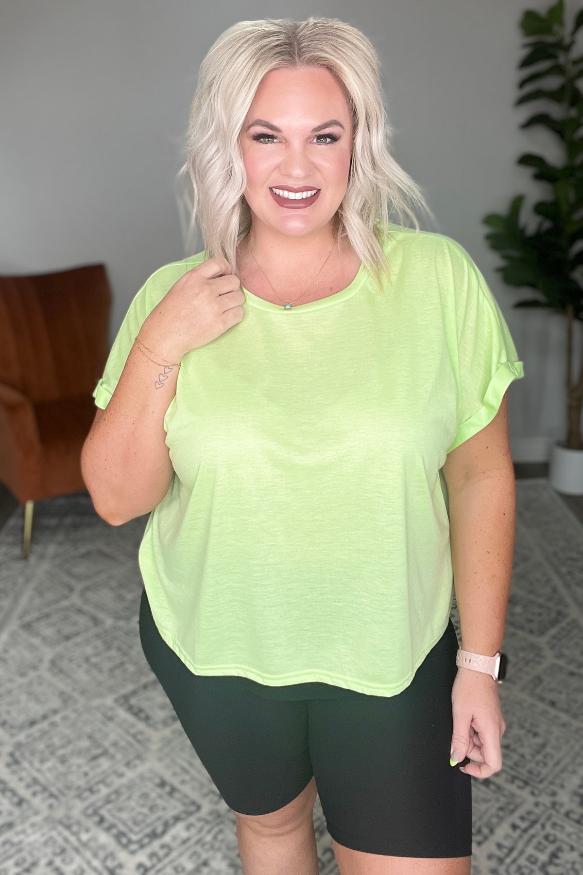 Round Neck Cuffed Sleeve Top in Lime - 5/17/2023