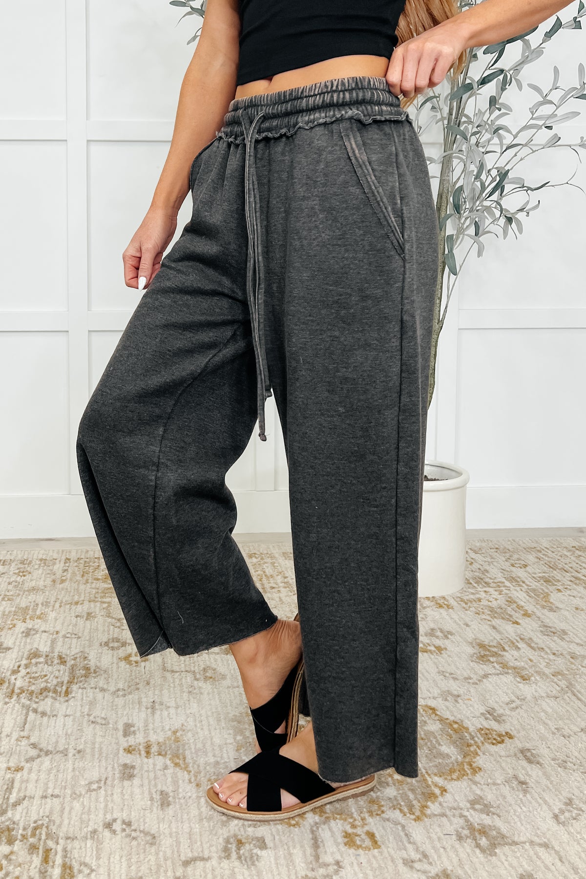 In or Out Wide Leg Cropped Pants Ash Black - 5/7/2025