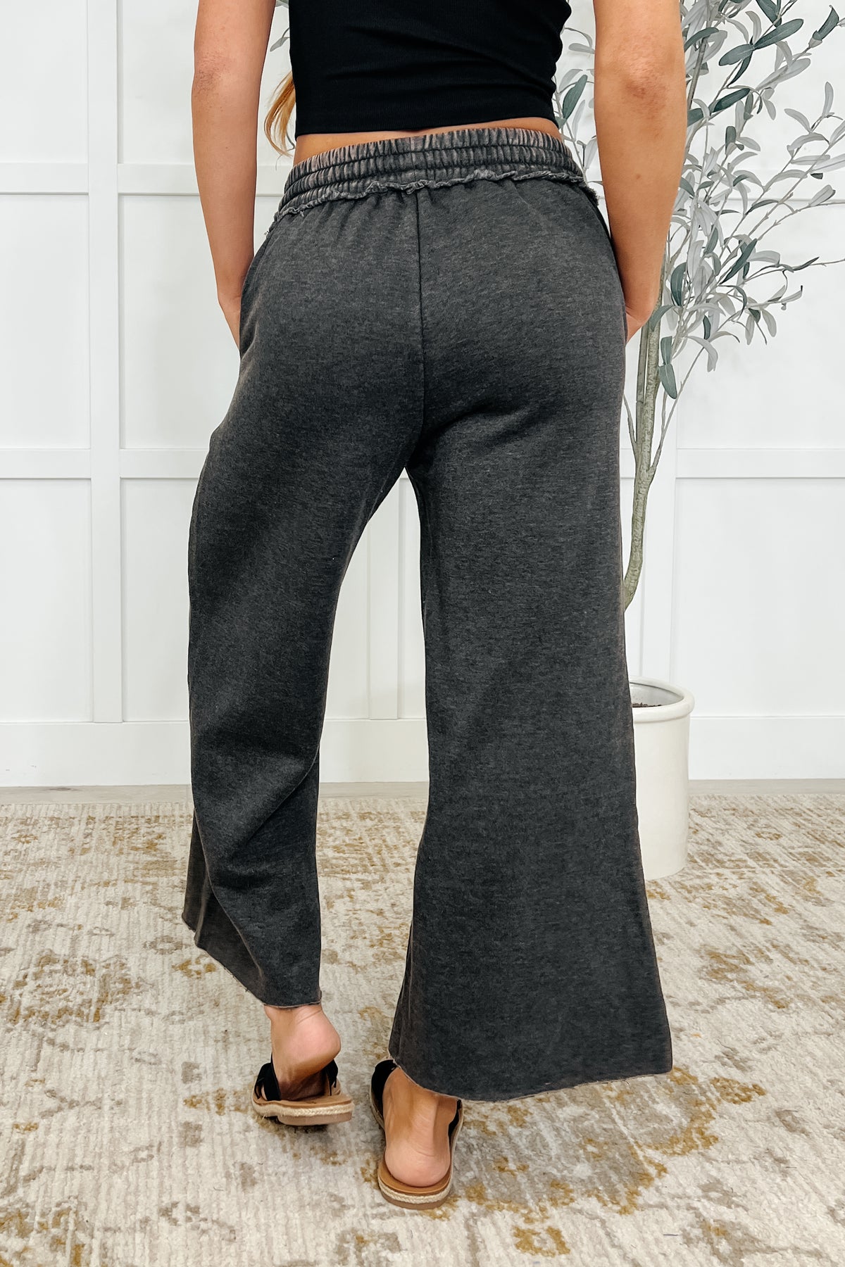 In or Out Wide Leg Cropped Pants Ash Black - 5/7/2025