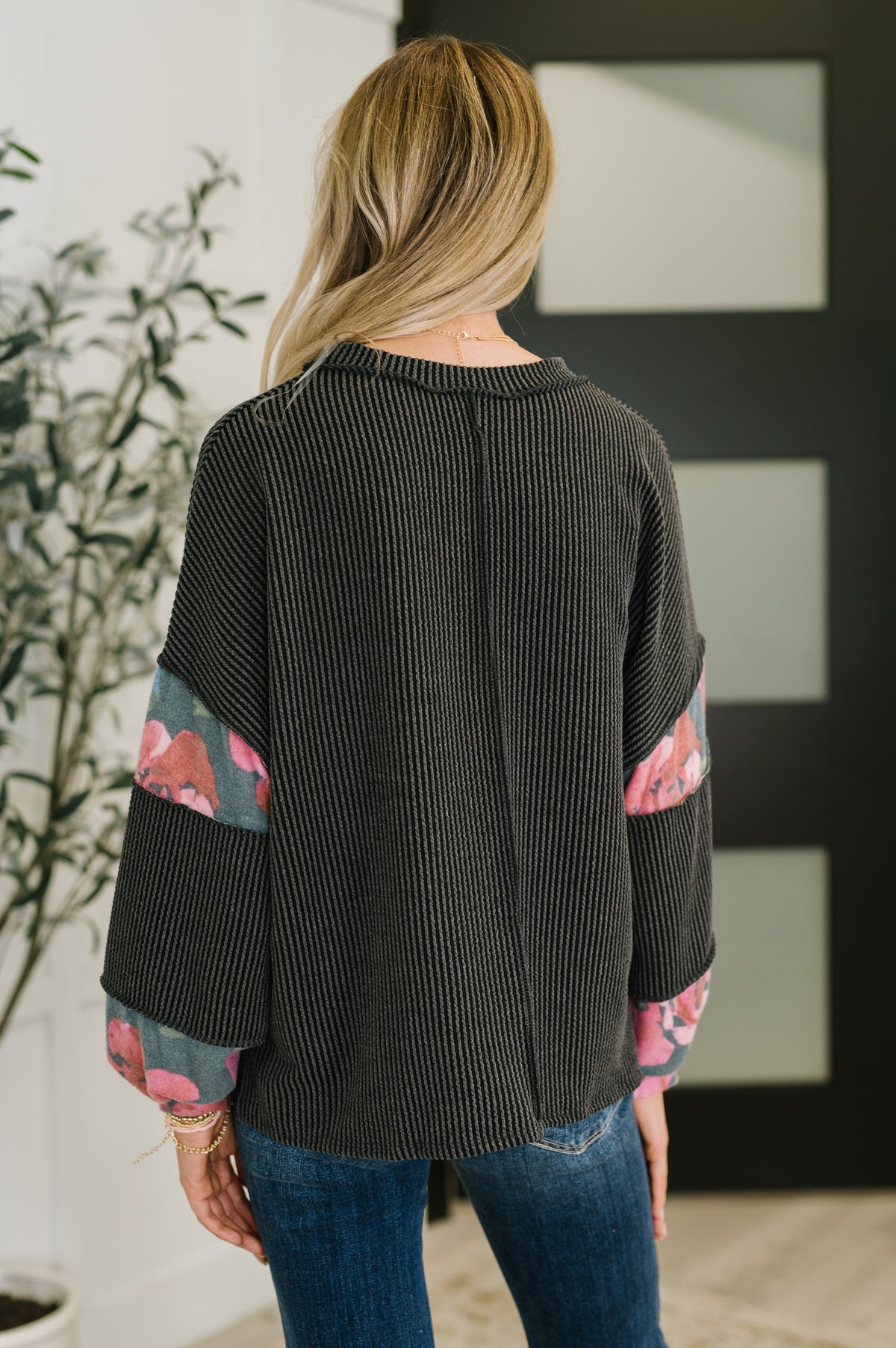 In the Spotlight Contrast Pullover - 10/3/2025 NEW