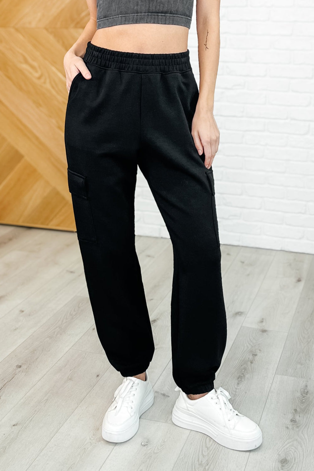 Jog and Snog Joggers in Black - 4/11/2025