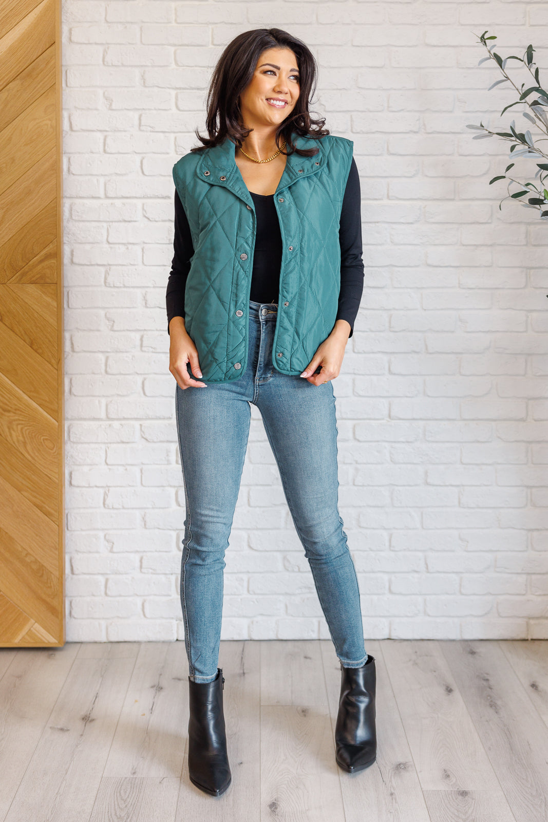 Layering Queen Quilted Puffer Vest in Hunter Green - 1/28/2025