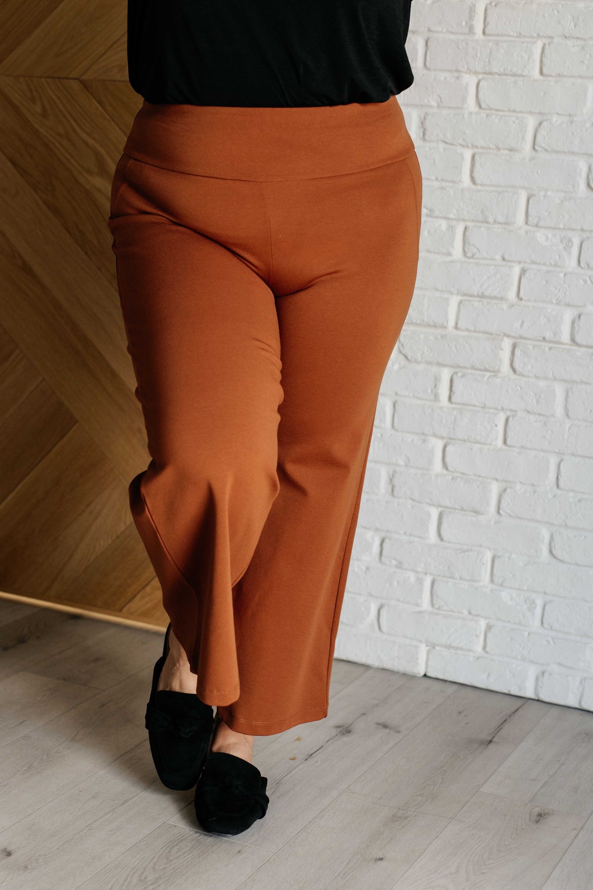 Magic Wide Leg Crop Pants in Rust - 9/8/2025