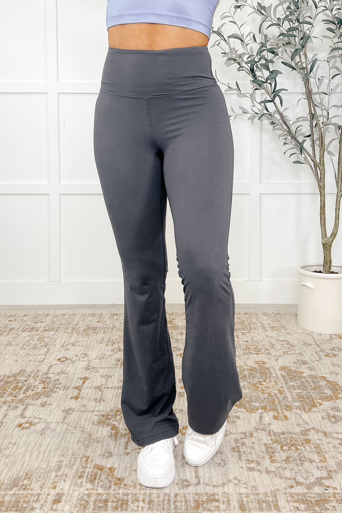 Motion Mastery Flared Yoga Pants in Titanium - 4/22/2025