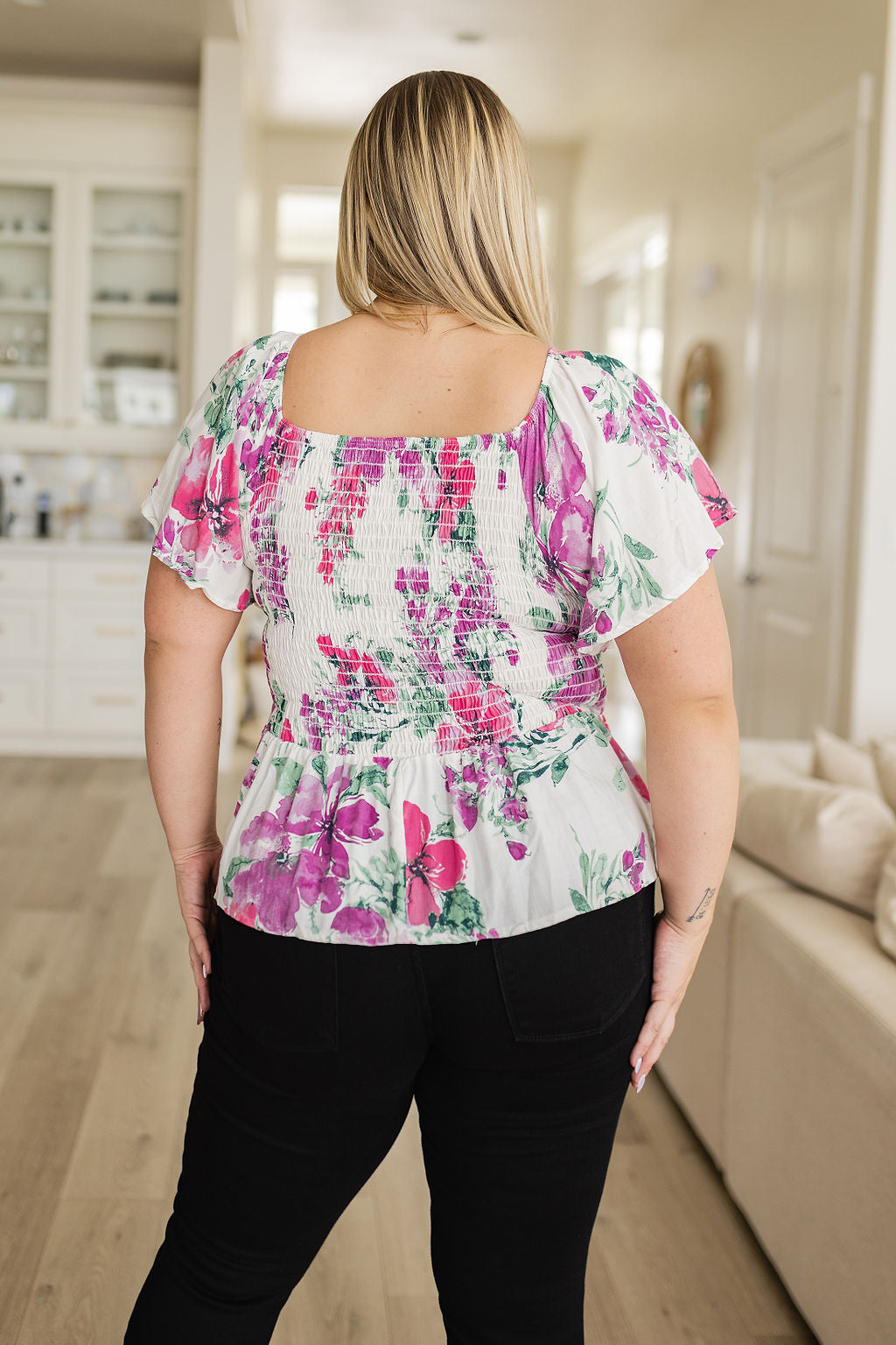 Oh So Simple Floral Blouse - 7/6/2023