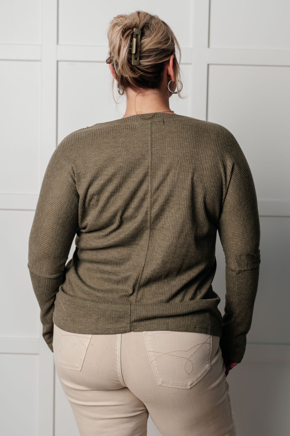 On a Roll Ribbed Knit V Neck Long Sleeve Top - 9/16/2025 NEW