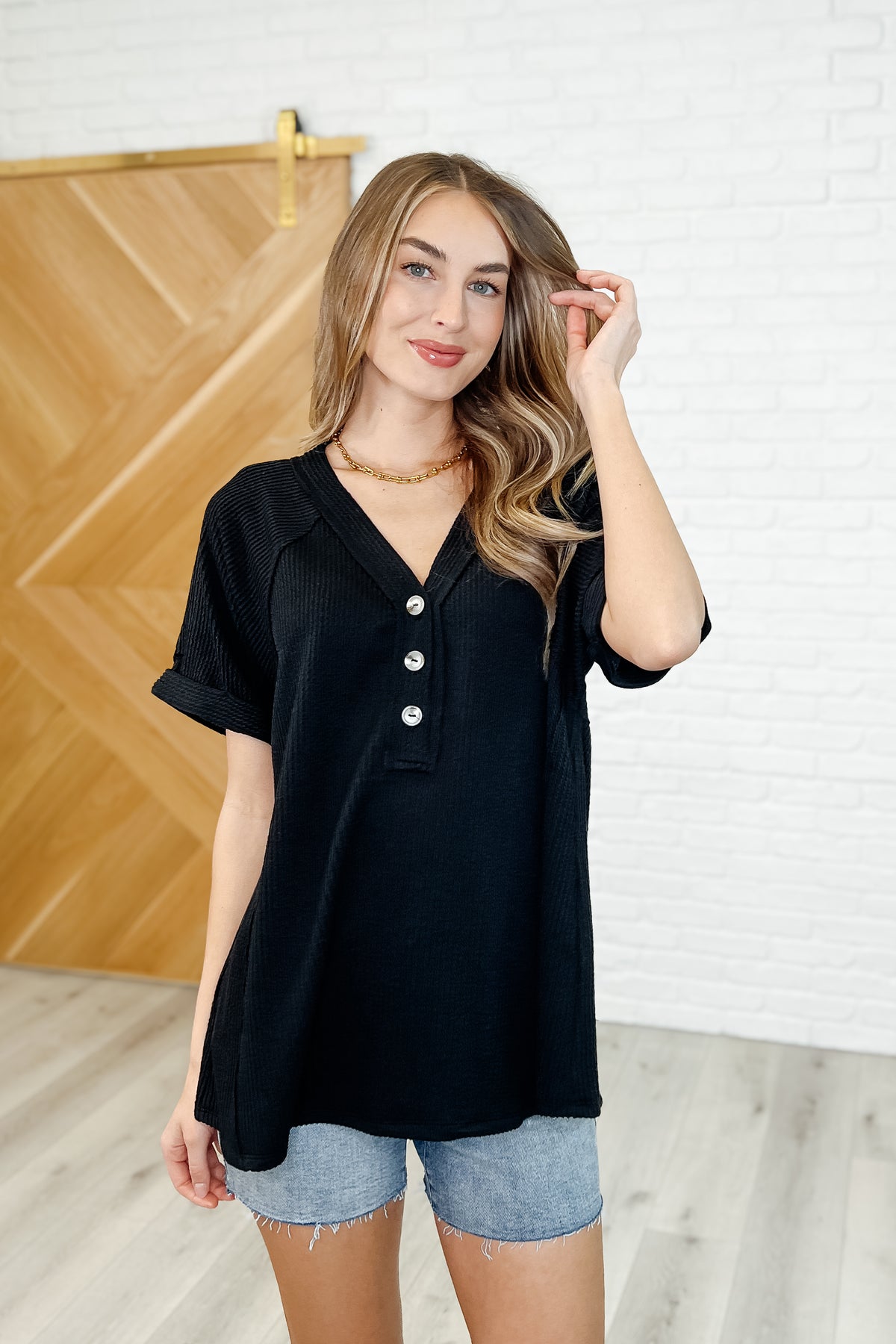 Plain and Sassy V-Neck Tee in Black - 4/1/2025