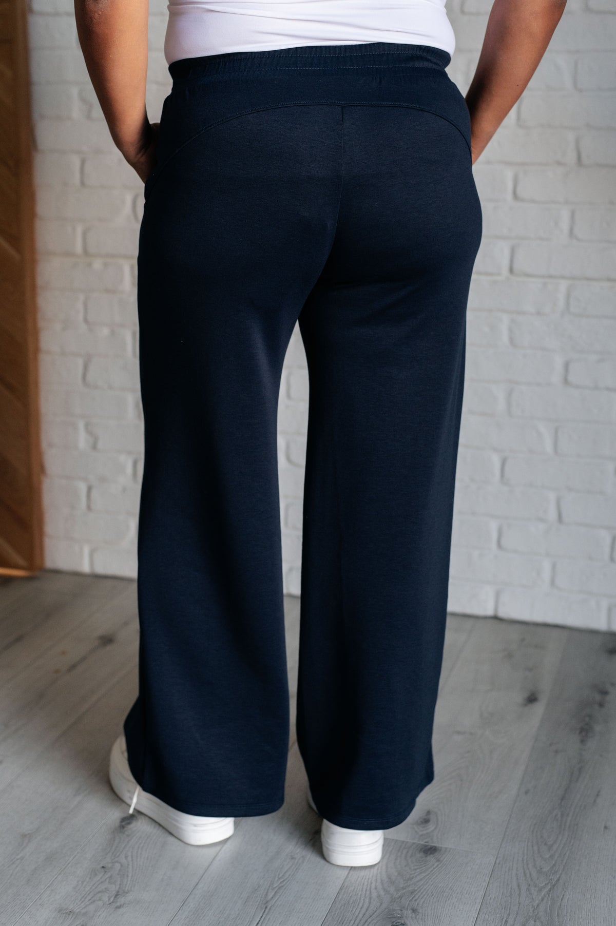 Resort Travel Wide Leg Crop Pant in  Navy - 8/14/2025