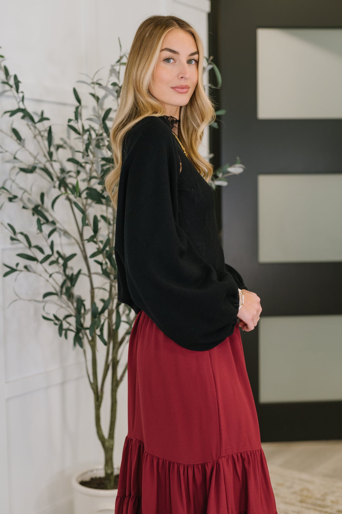 Short But Sweet Shrug in Black - 11/11/2025