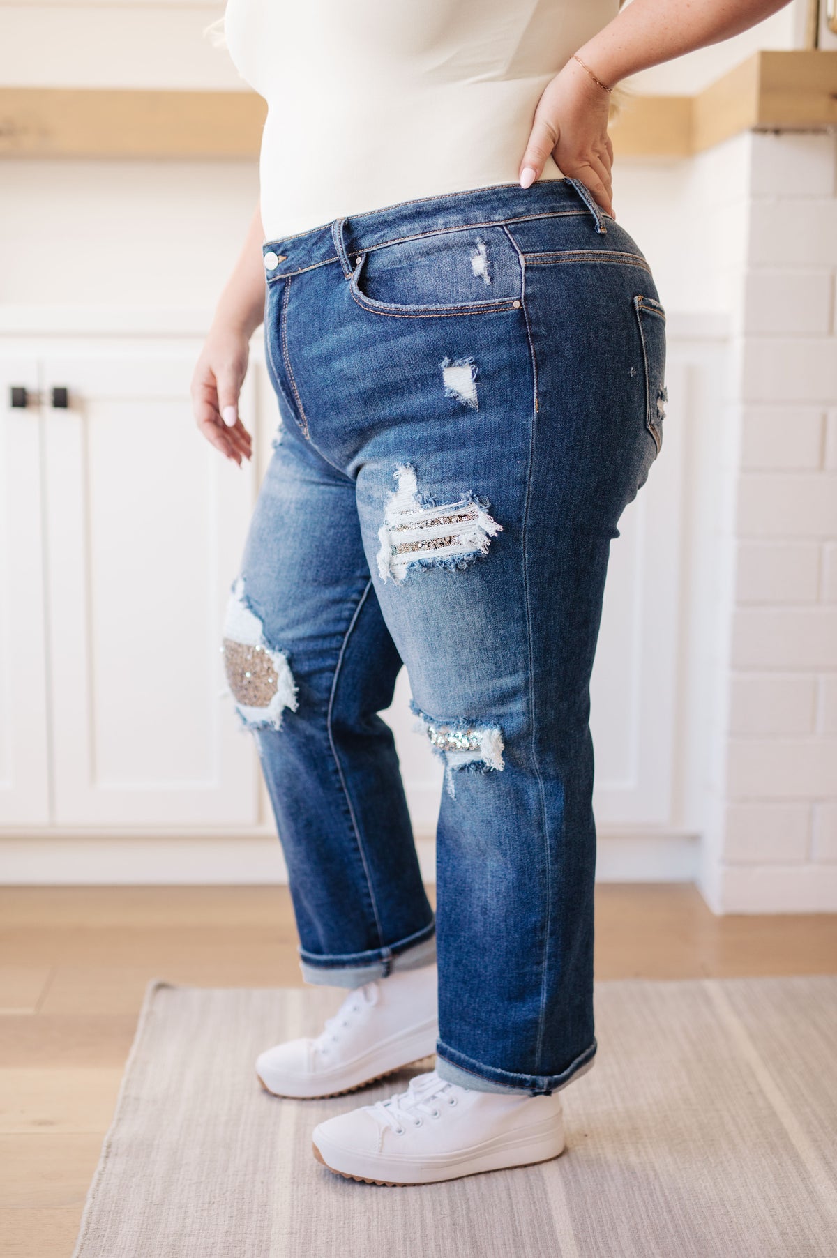 Suki Mid Rise Sequin Patch Tapered Jeans - 9/29/2023