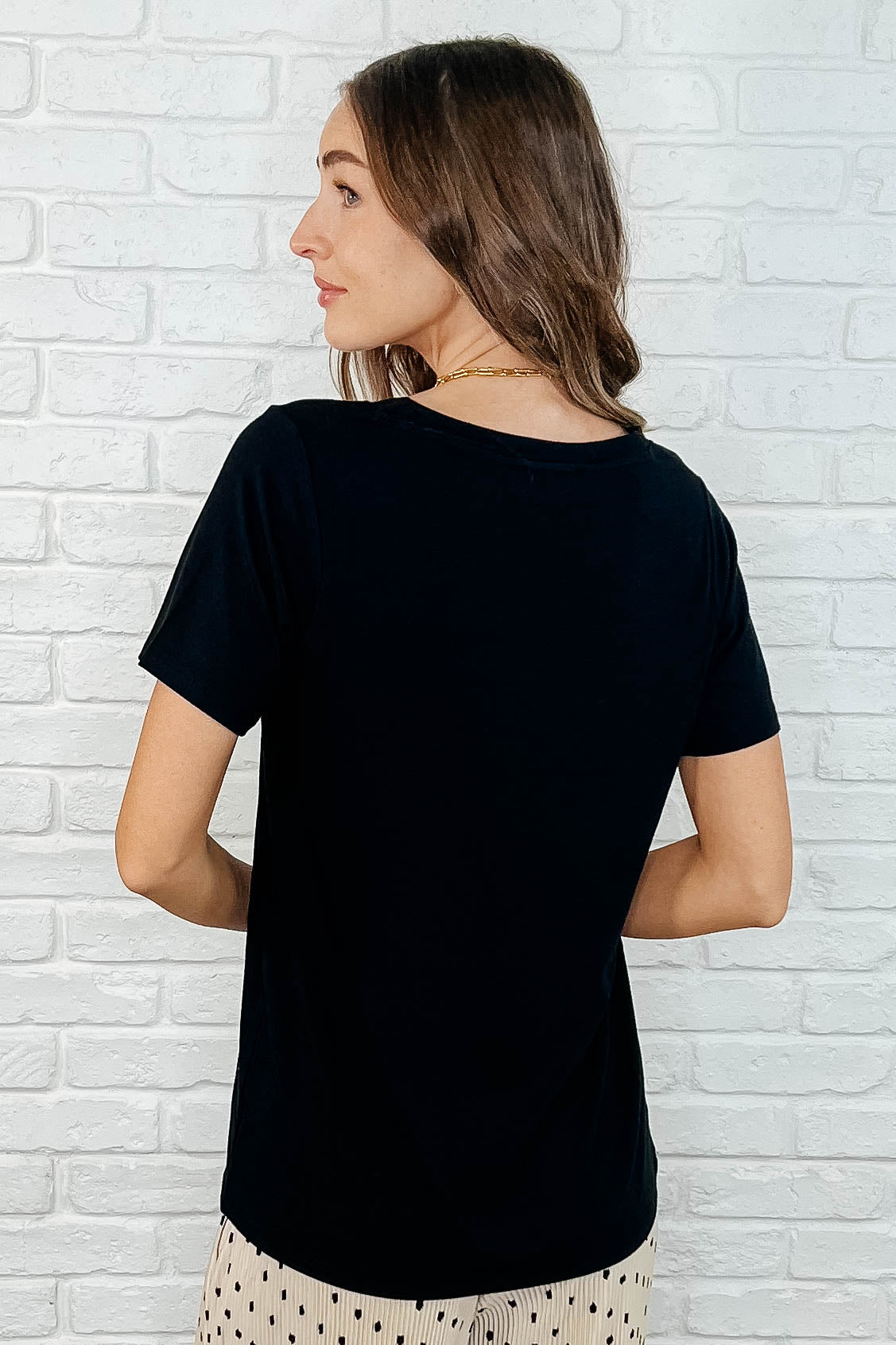 The Every Outfit Basic V-Neck Top in Black - 3/26/2025