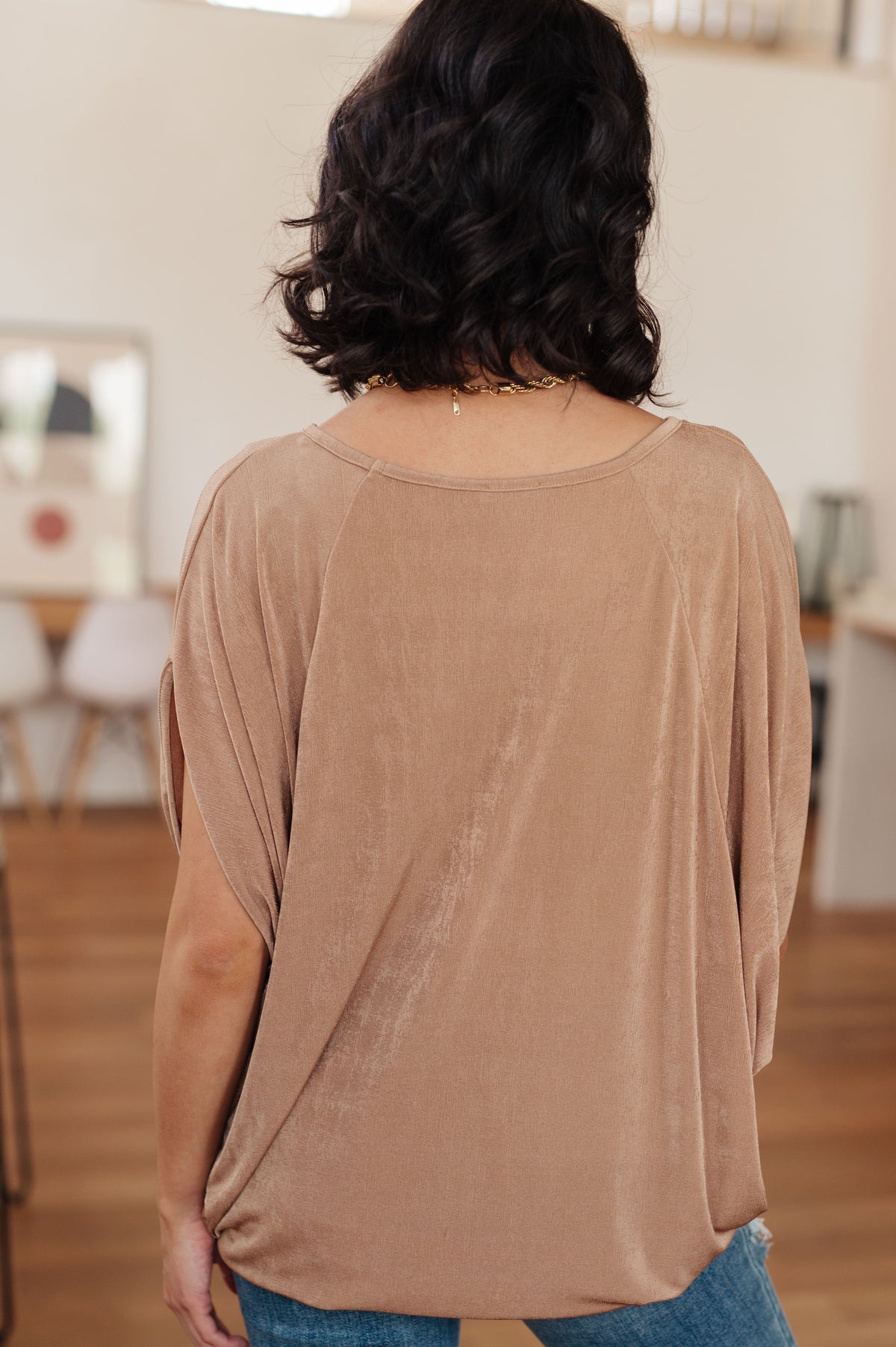 The Realest V-Neck Top - 9/22/2025