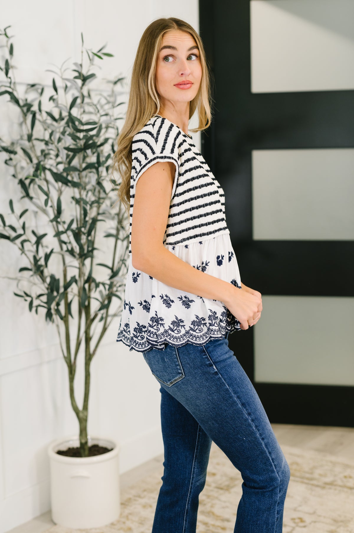 Too Sweet to Share Scalloped Hem Blouse in Ivory and Navy - 7/22/2025 NEW