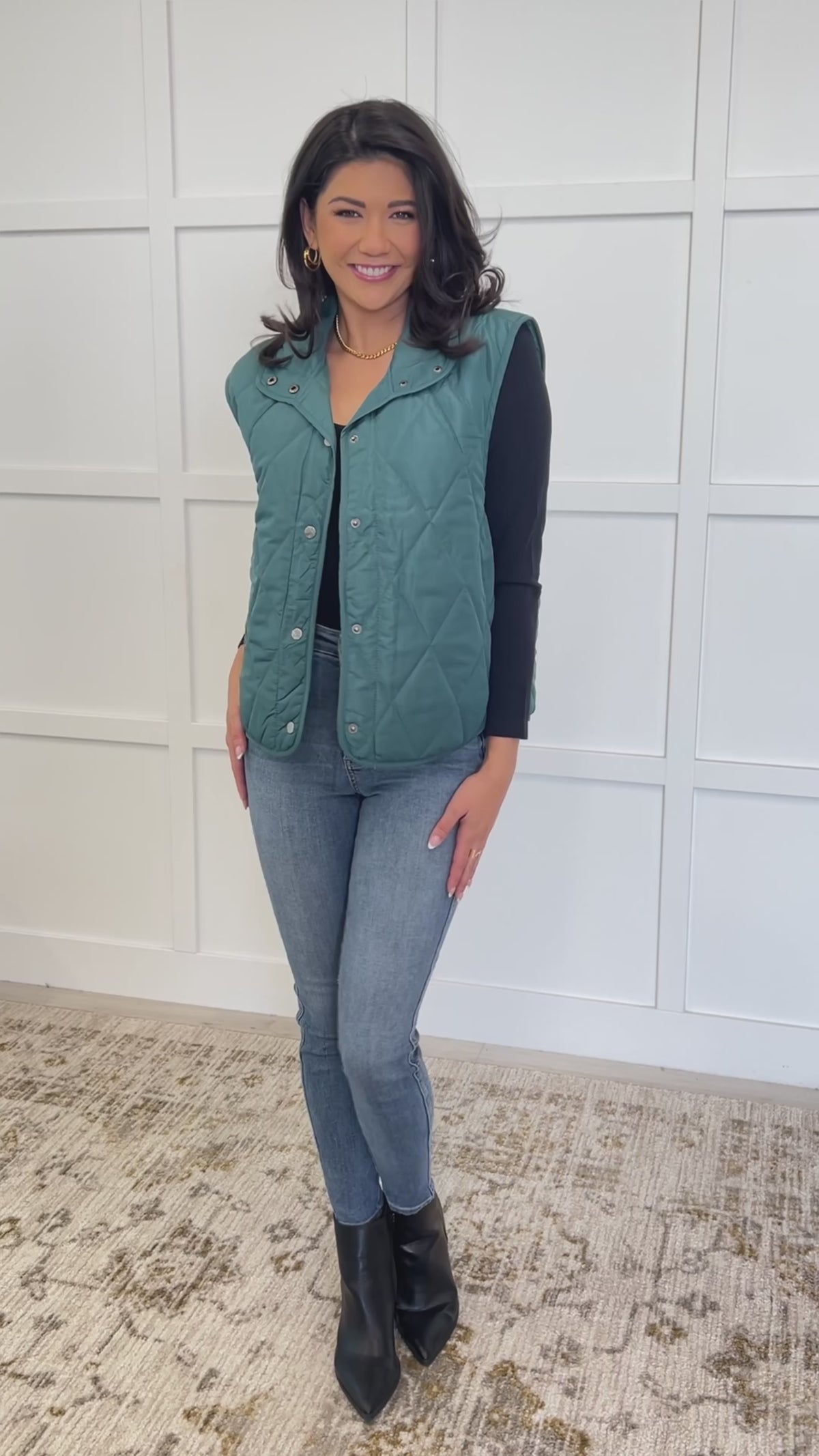 Layering Queen Quilted Puffer Vest in Hunter Green - 1/28/2025