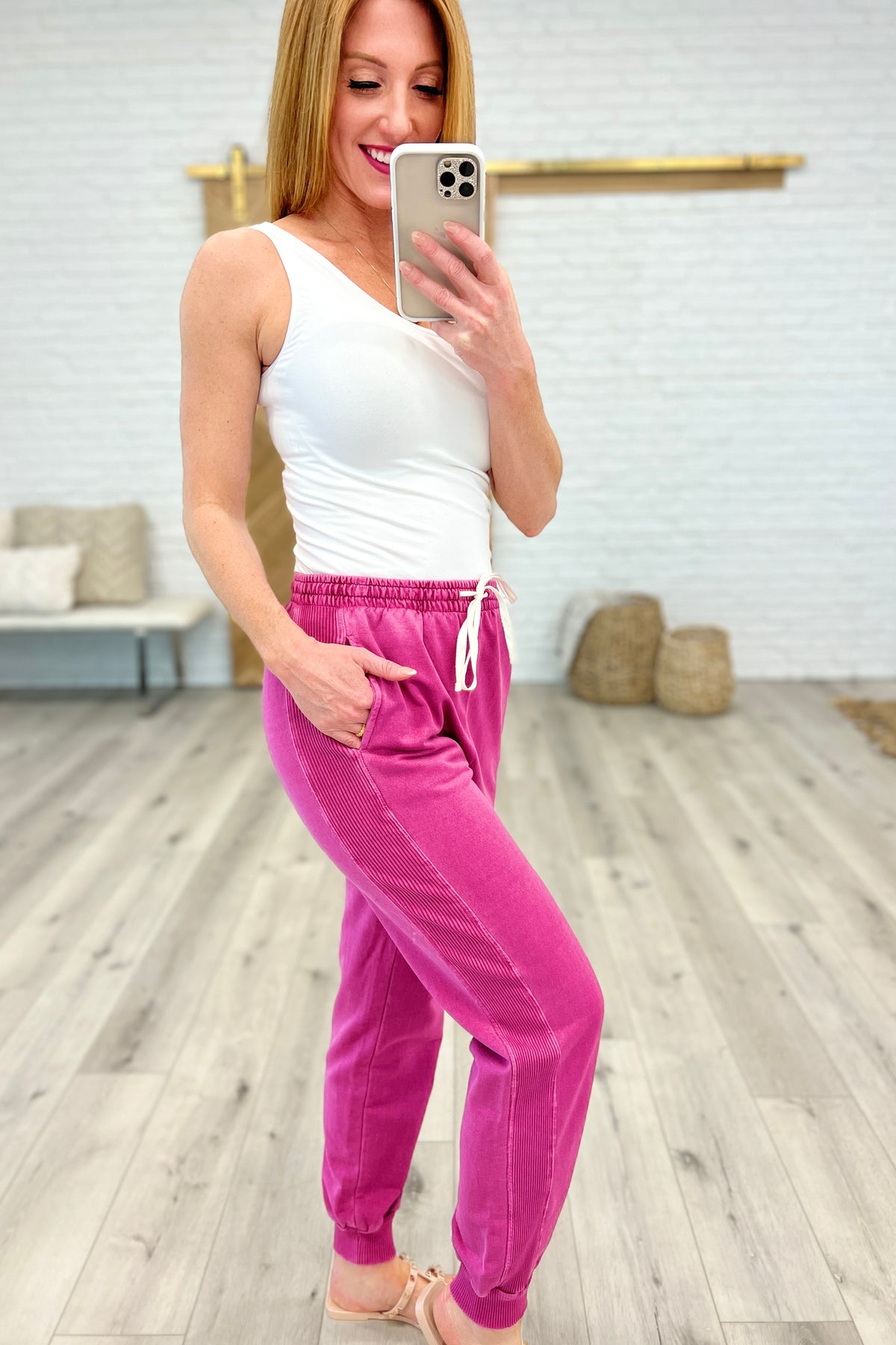 Unconditional Comfort Joggers in Magenta - 4/19/2023