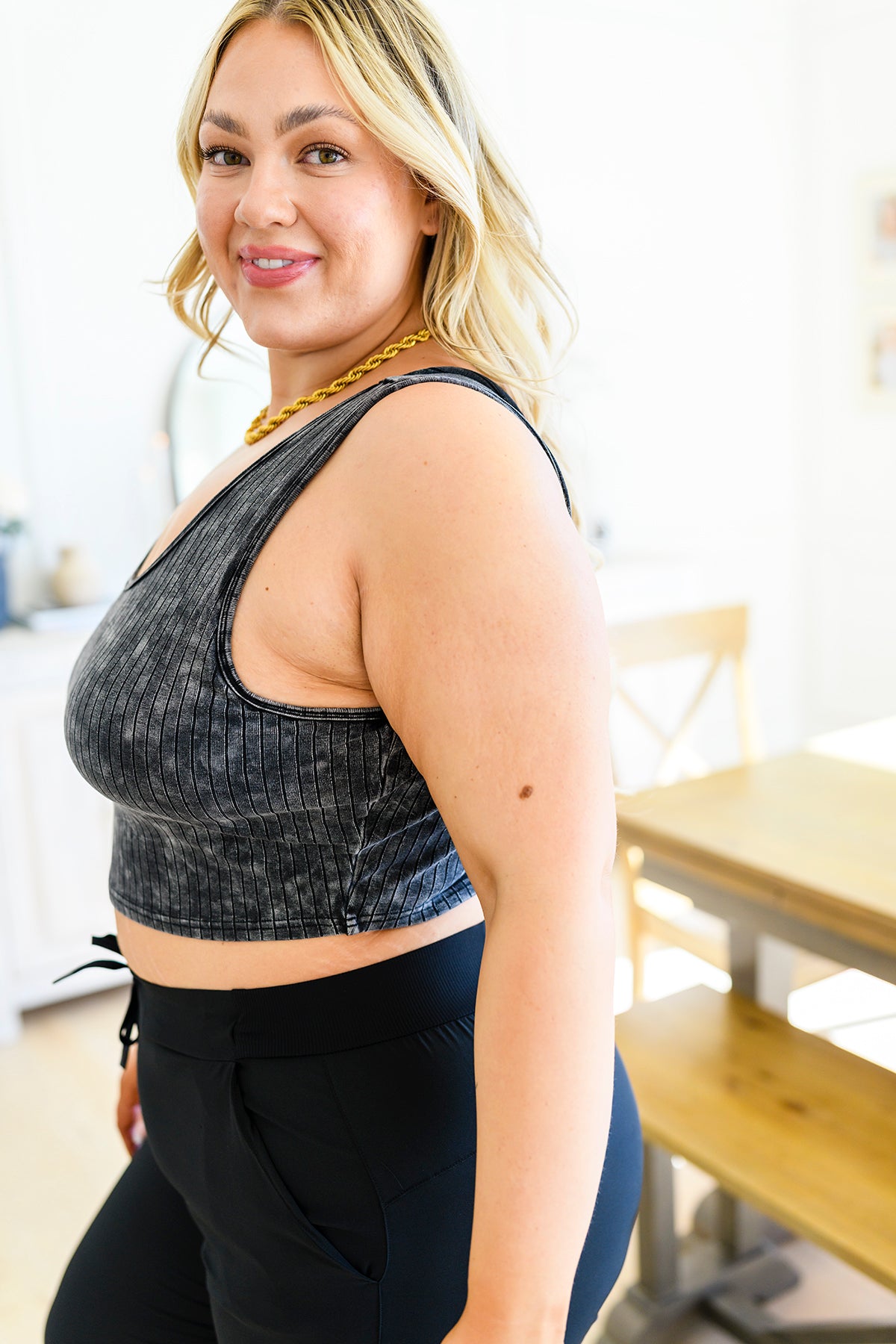 Get On My Level Cropped Cami - 3/10/2023