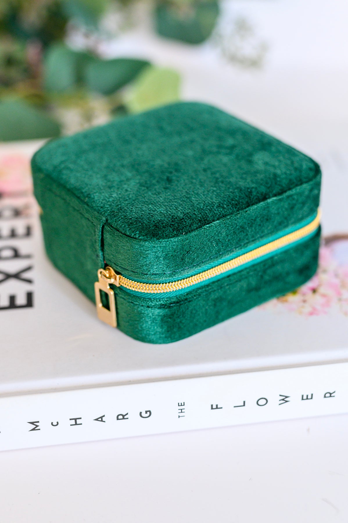 Kept and Carried Velvet Jewlery Box in Green - 5/1/2023