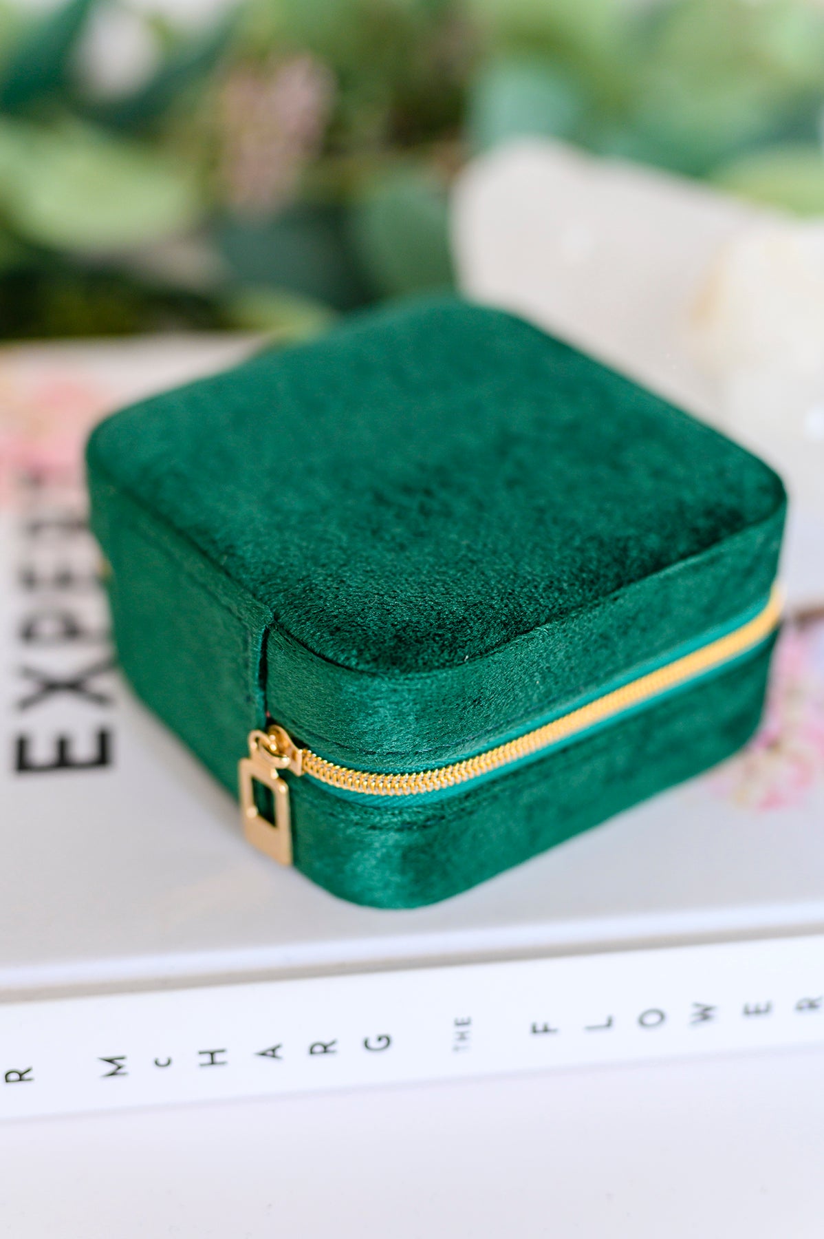 Kept and Carried Velvet Jewlery Box in Green - 5/1/2023