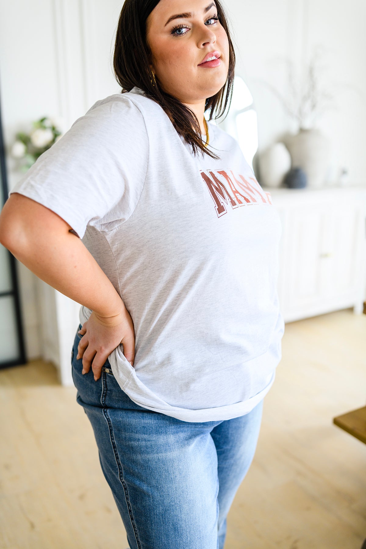 Mama Graphic Tee - 4/13/2023