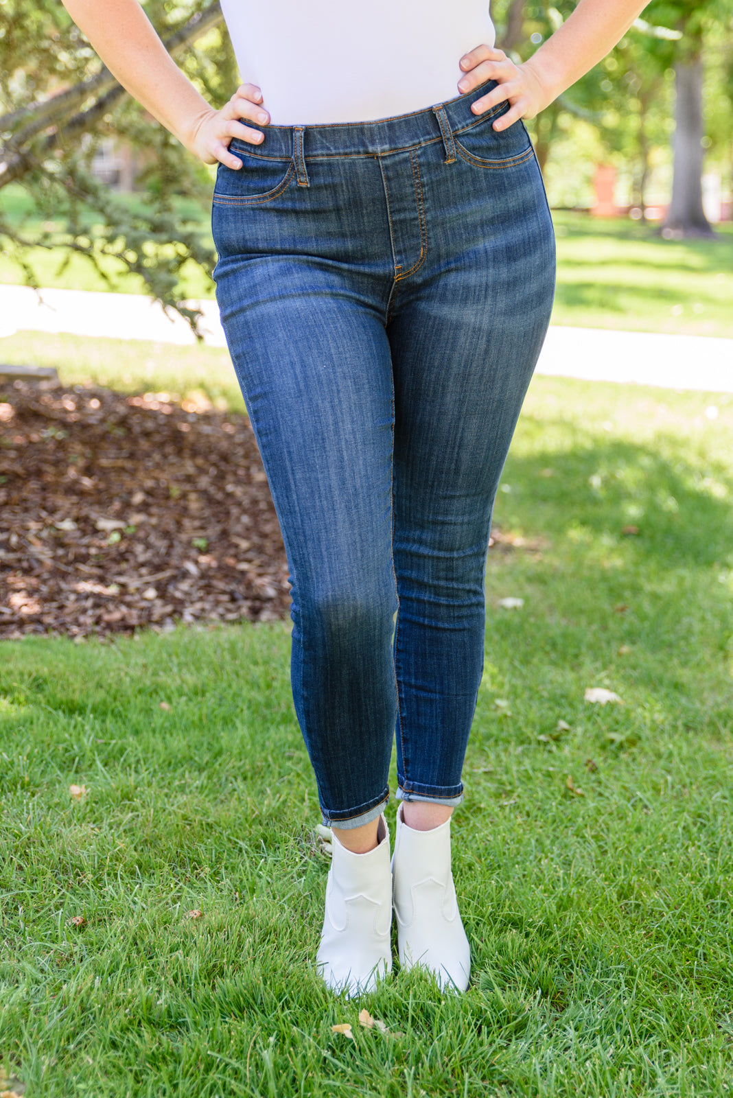 Piper Pull-On Skinny Jeans - 8/9/2022