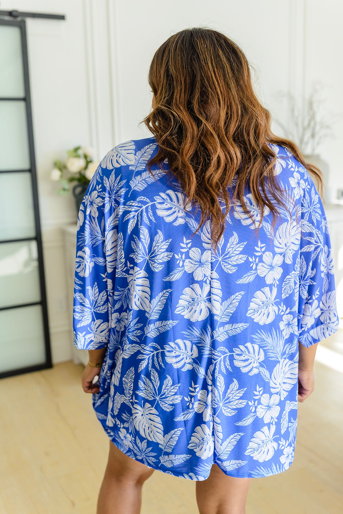 Tropical Stories Kimono - 3/30/2023
