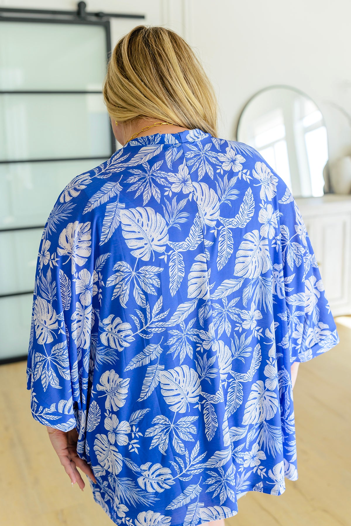 Tropical Stories Kimono - 3/30/2023