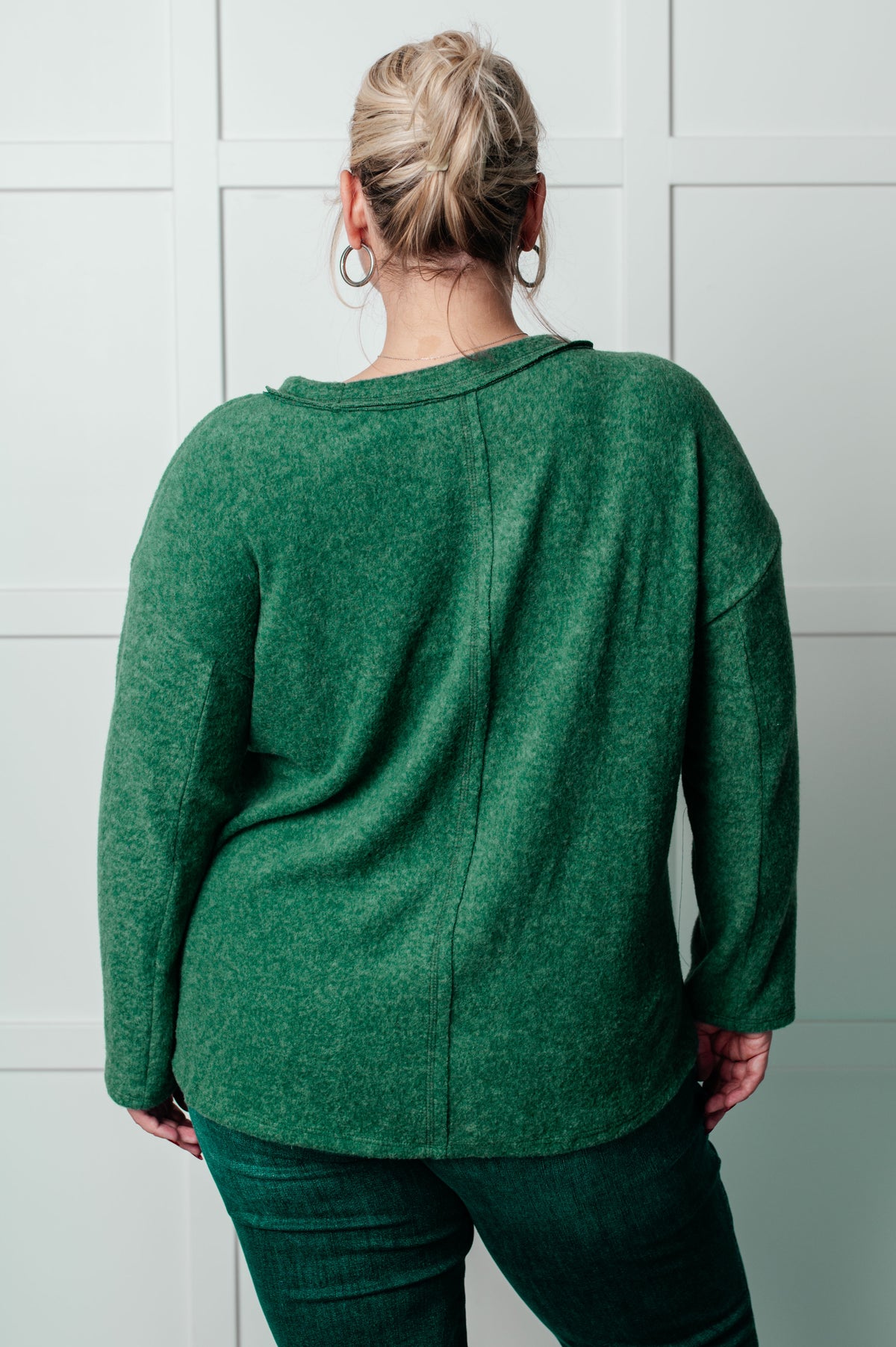 Simple Silhouette Brushed Hacci Sweater in Dark Green - 12/11/2024