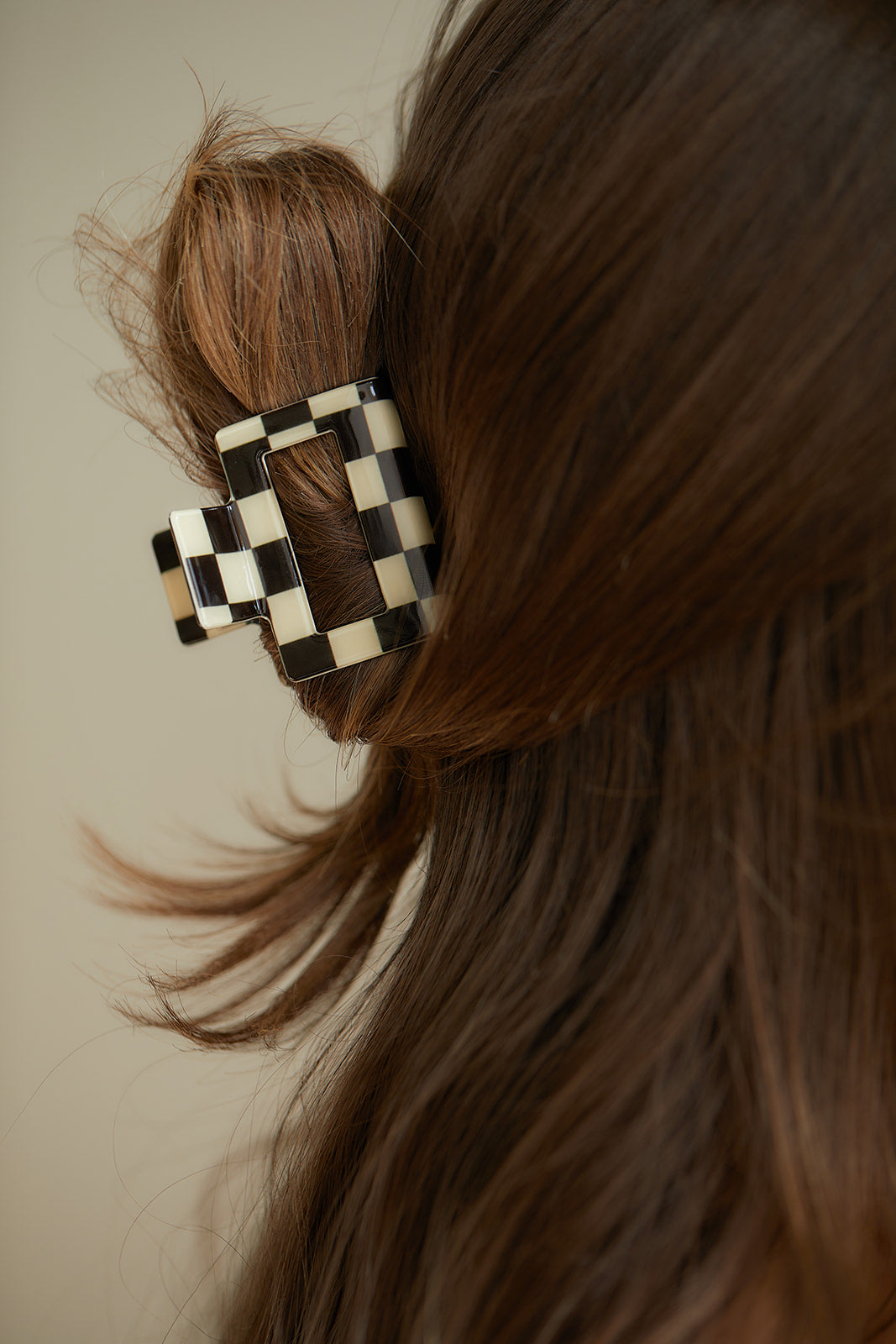 Checkered Claw Clip in Black - 5/15/2023