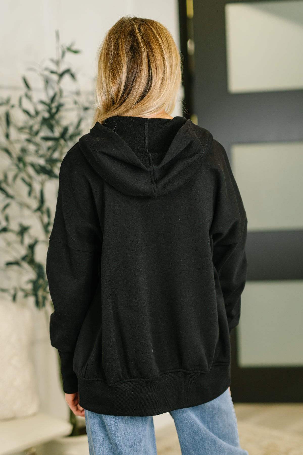A Million Different Reasons Hooded Pullover in Black - 1/7/2026