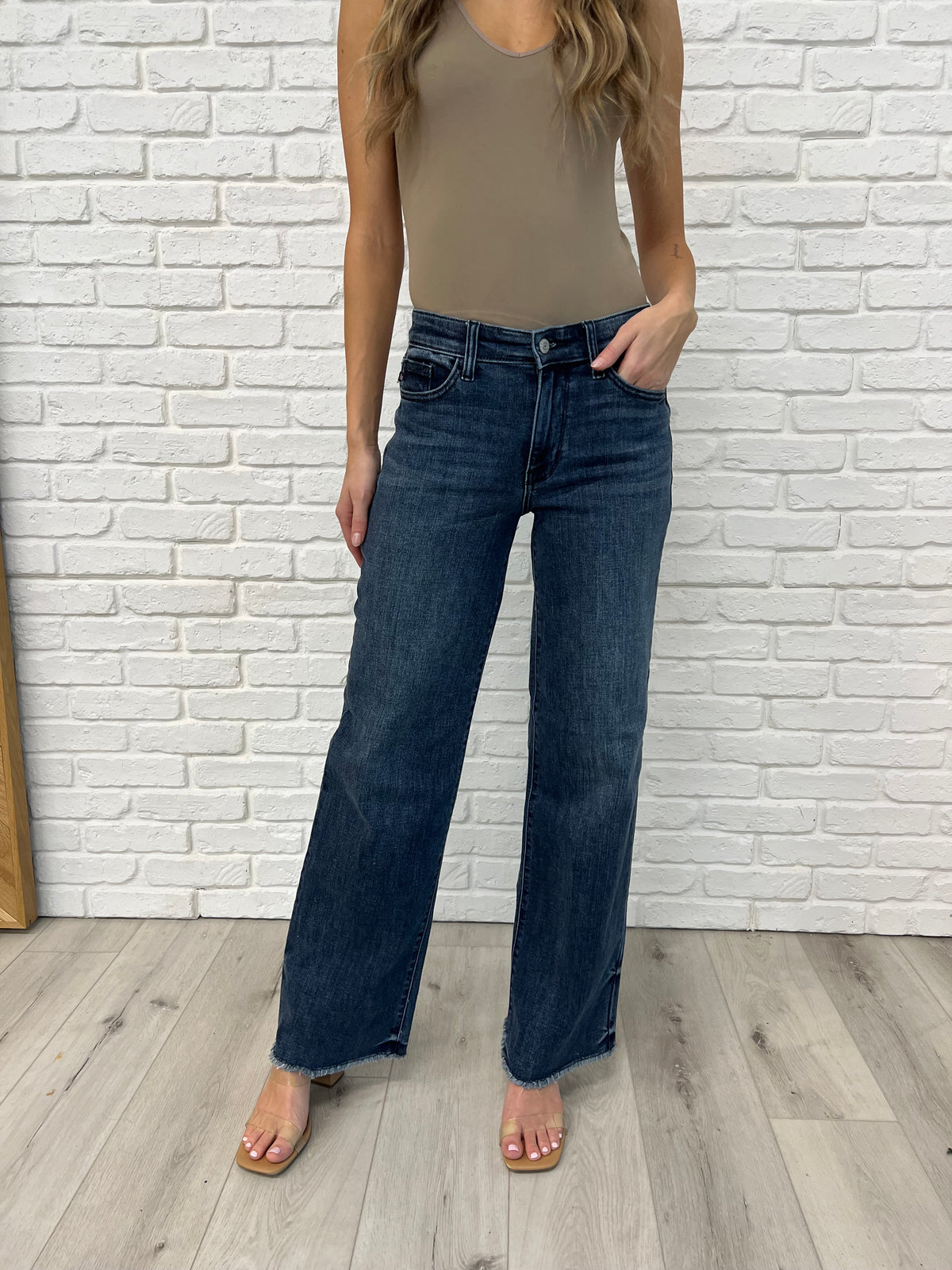 Addie Mid Rise Vintage Wash Wide Leg Jeans - 2/5/2025