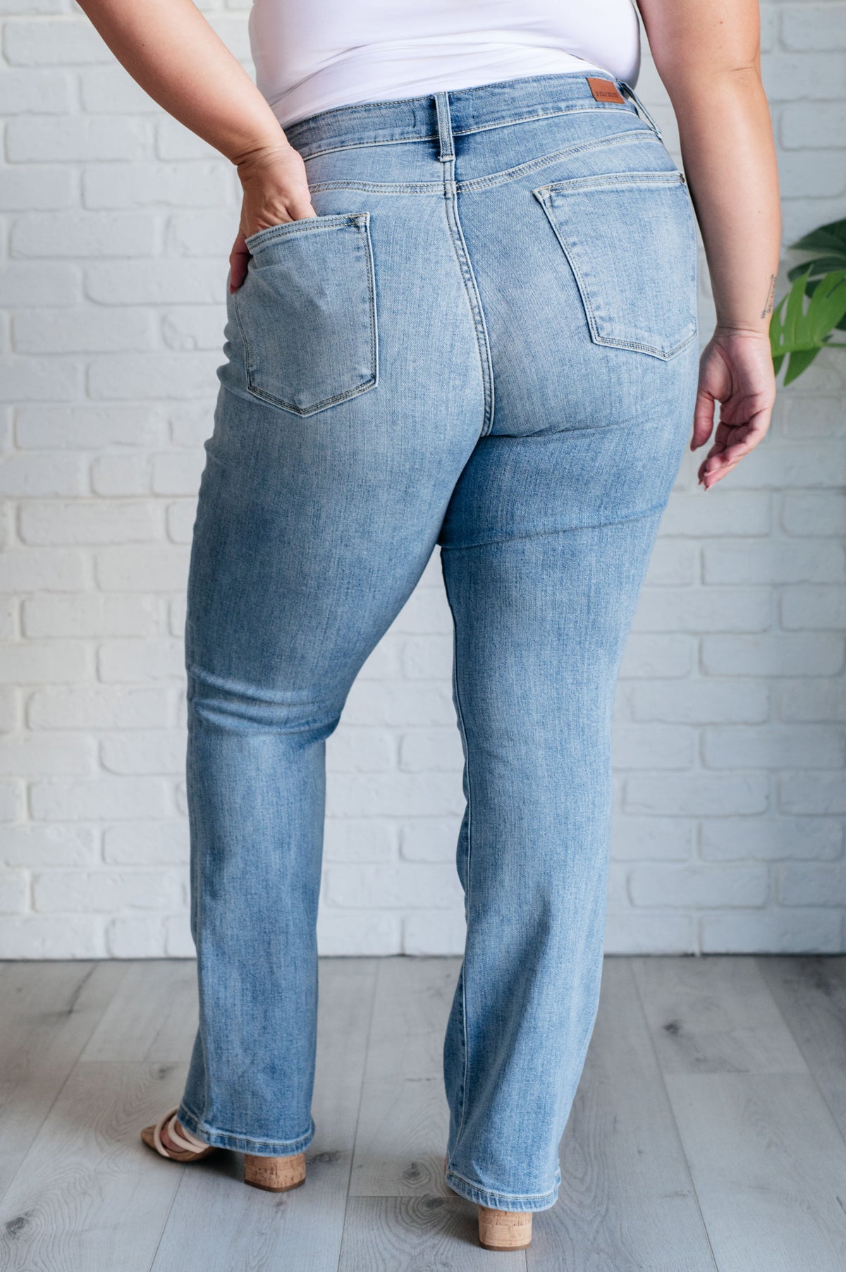 Alana Mid Rise Clean Bootcut Jeans - 8/14/2024