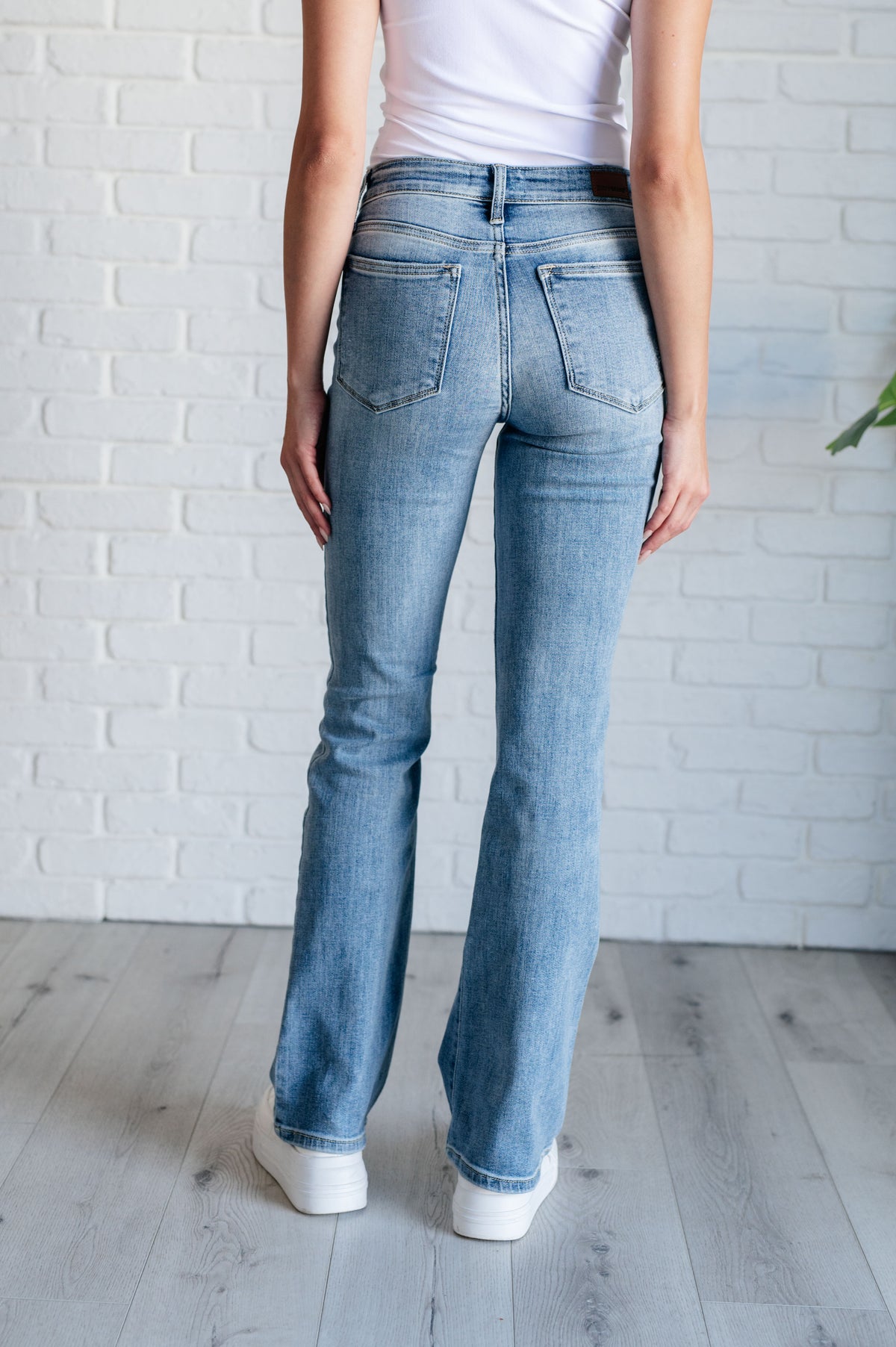 Alana Mid Rise Clean Bootcut Jeans - 8/14/2024