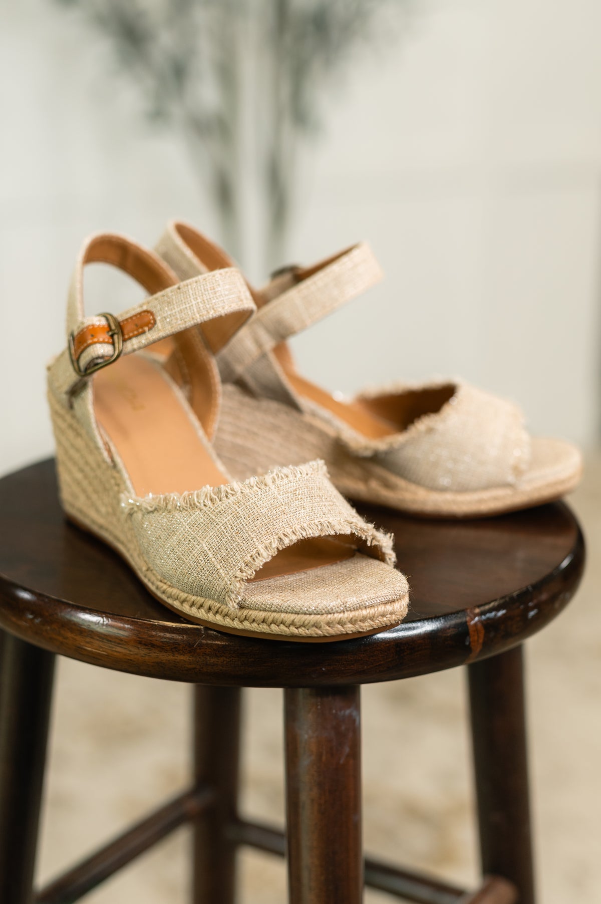 Arnold Natural Linen Wedges - 5/16/2025
