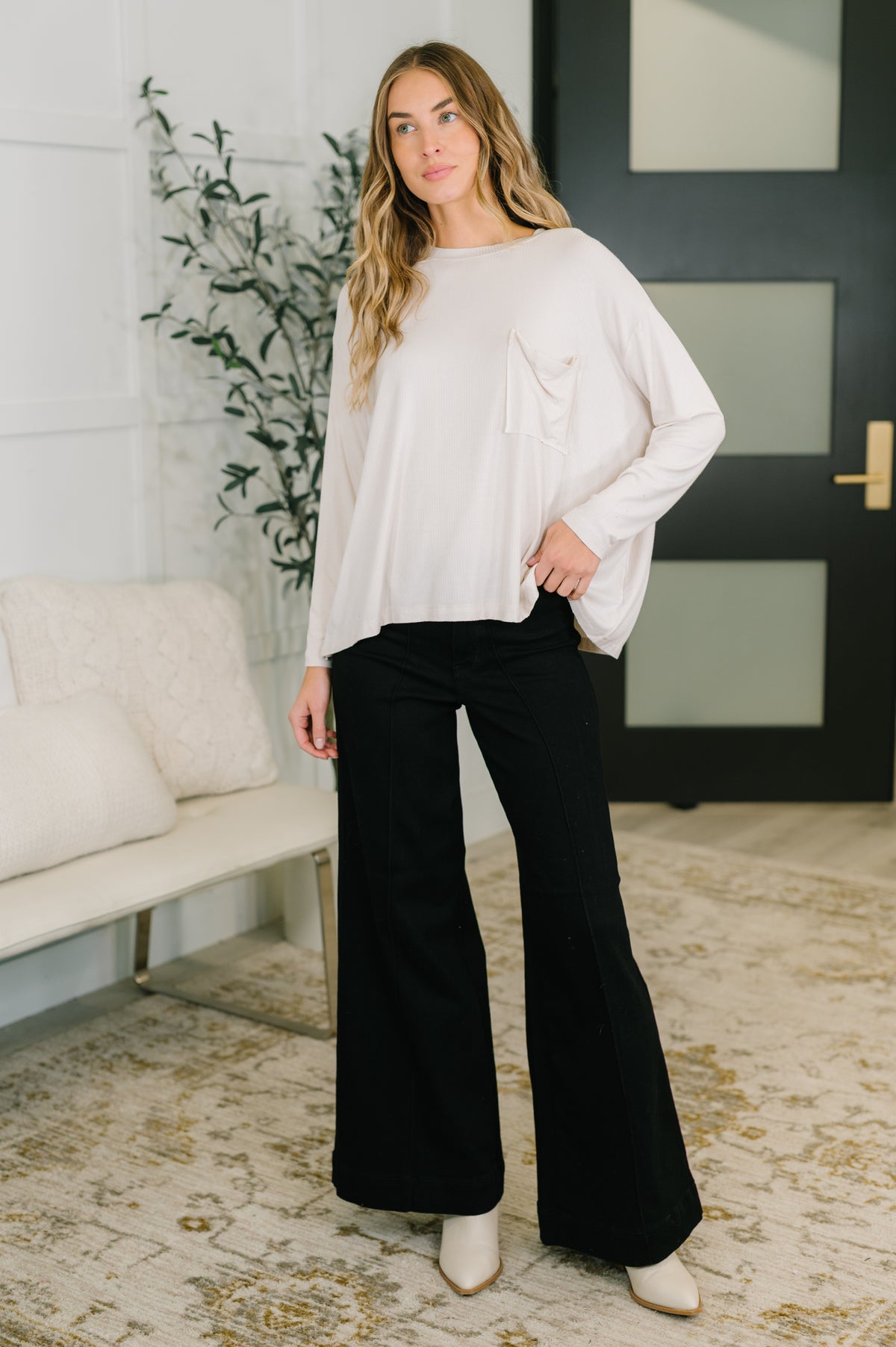 Base Level Comfort Relaxed Top in Off White - 11/6/2026