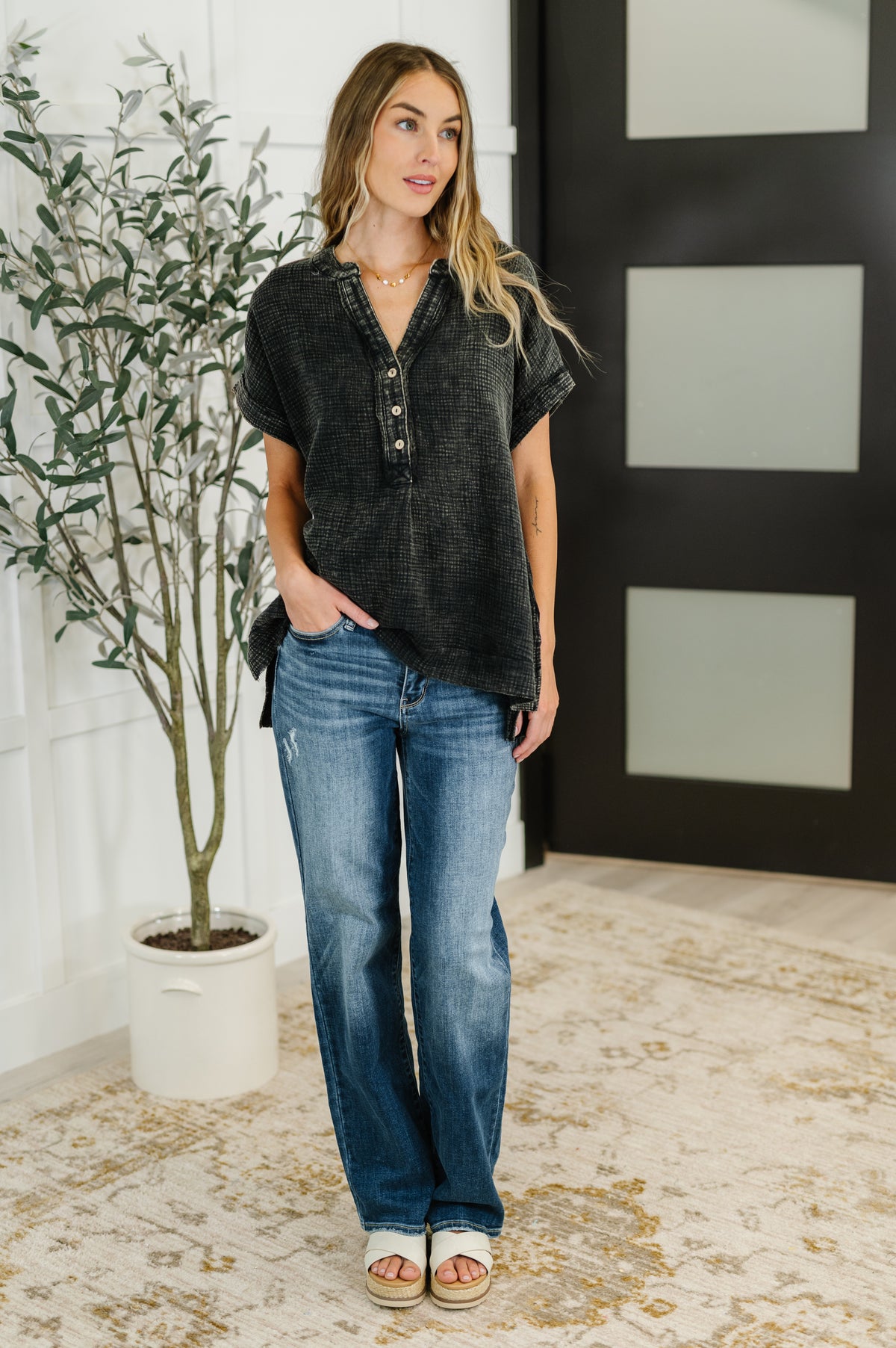Basic Fade V-Neck Acid Wash Top in Ash Black - 6/4/2025