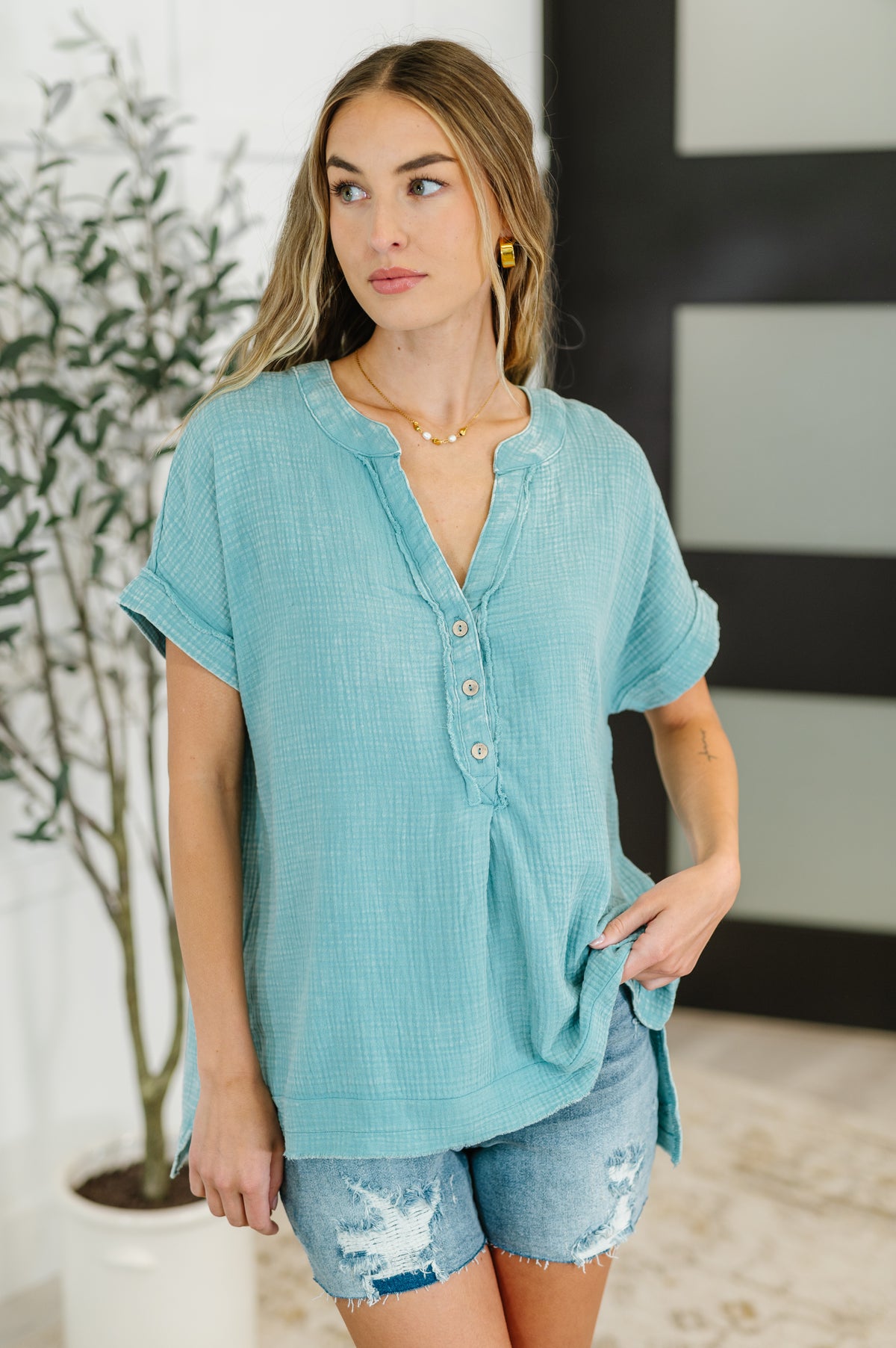 Basic Fade V-Neck Acid Wash Top in Dusty Teal - 6/4/2025