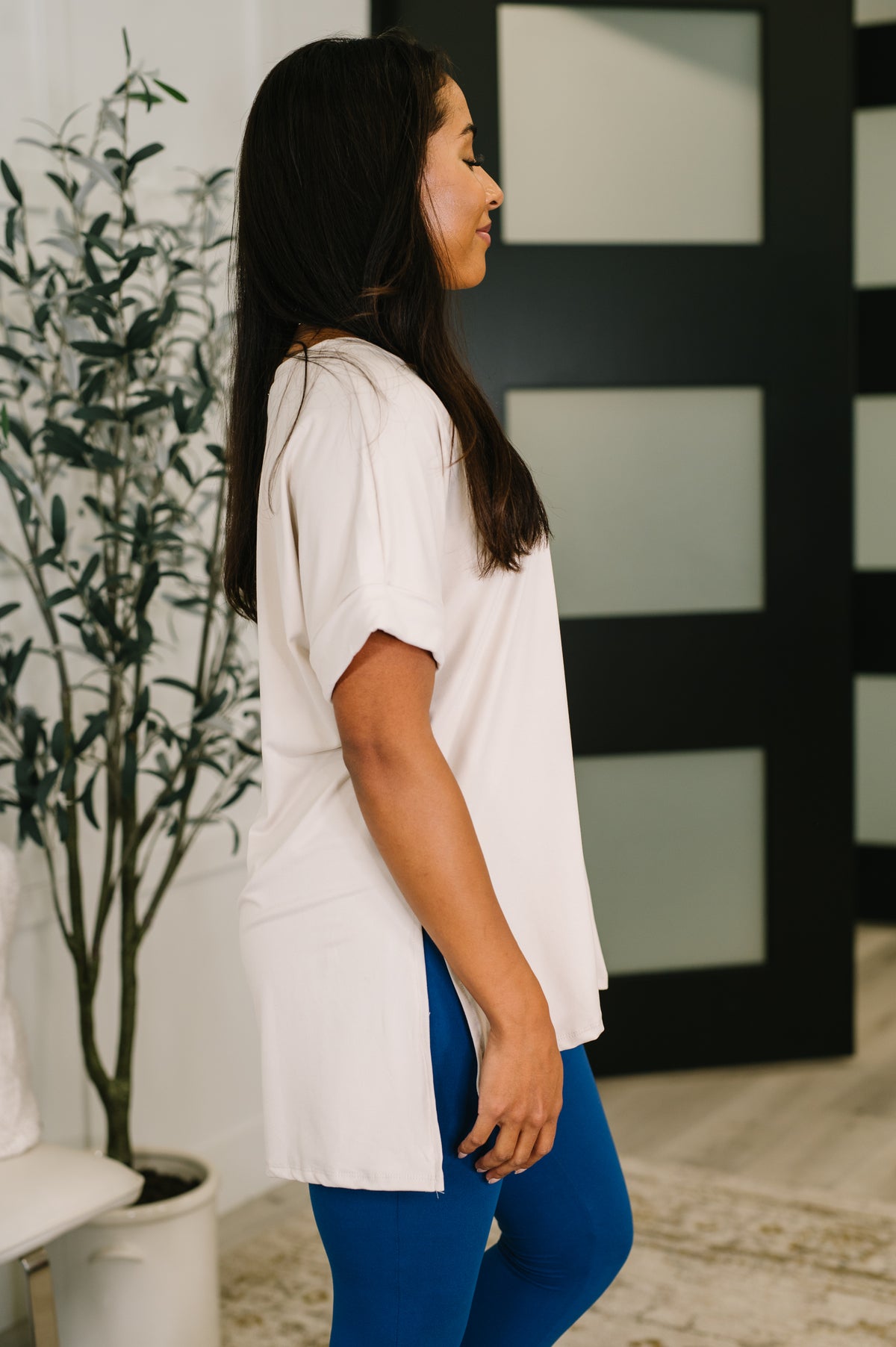 Basic Layering Relaxed V-Neck Tee - 12/31/2025