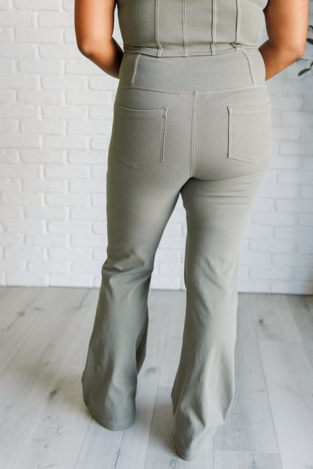 Building Habits Twill Flared Crossover Waist Pant in Dusty Olive - 9/19/2024