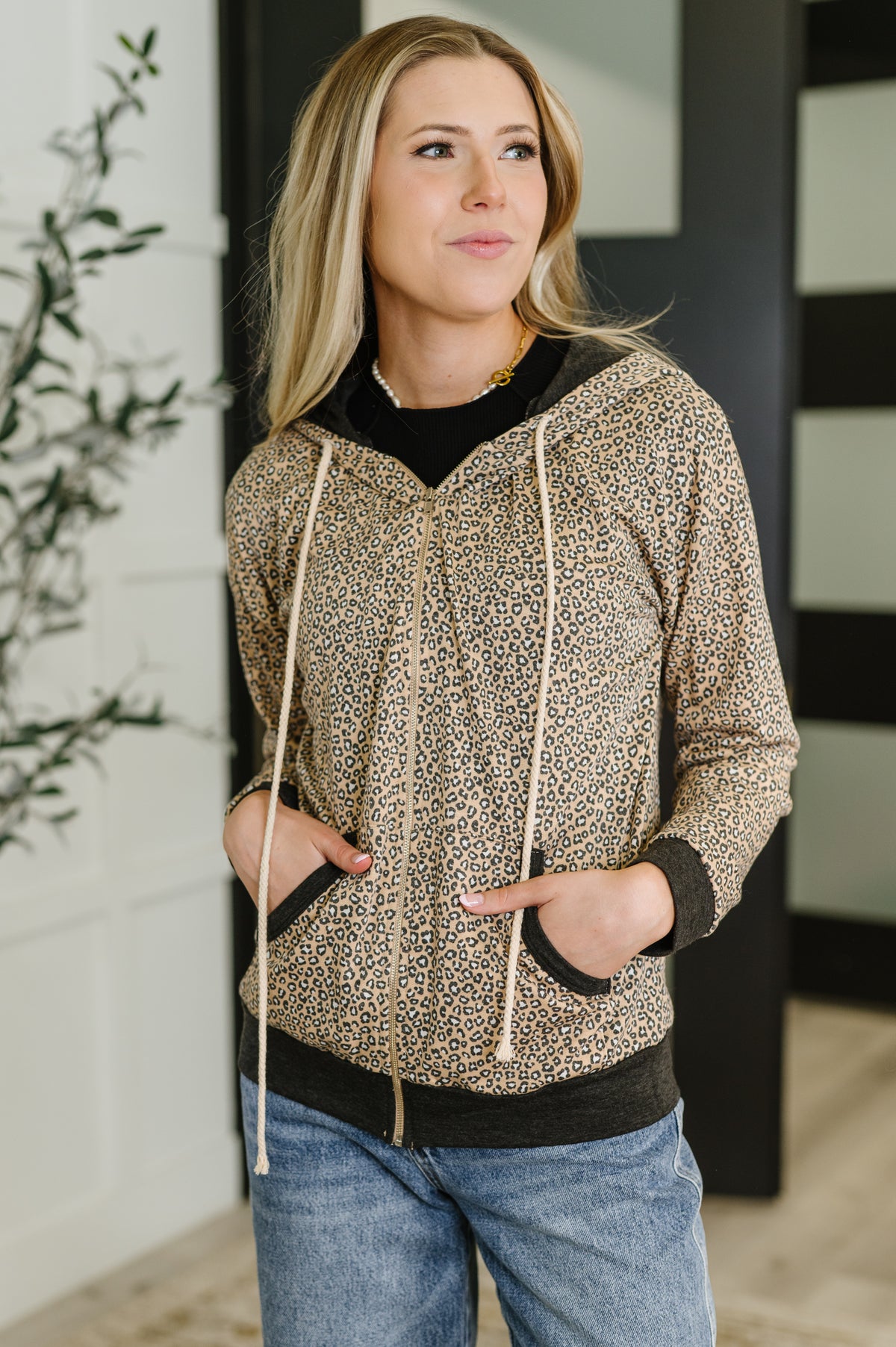 Call of the Wild Contrast Trim Zip Up - 8/12/2025