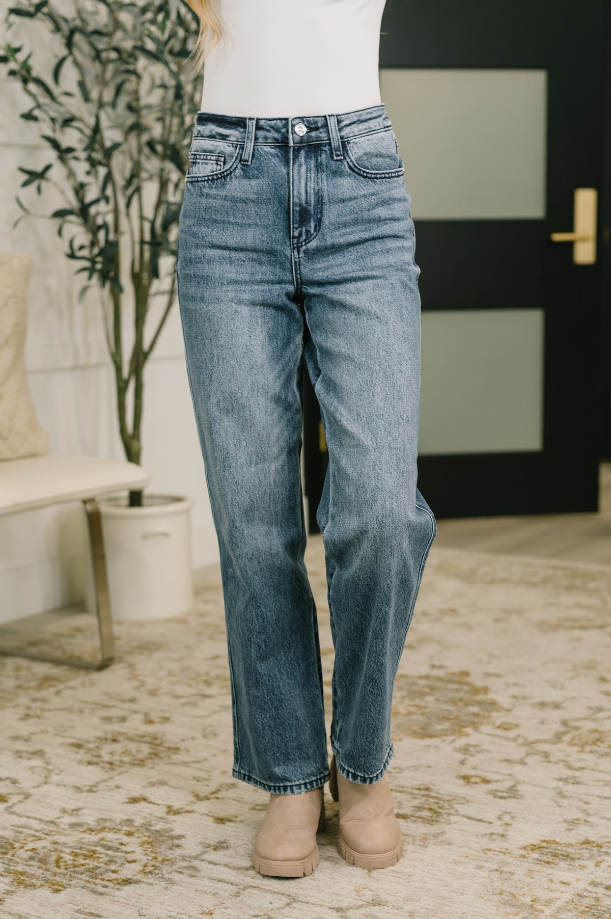 Carlie High Waist Straight Jean in Everyday Indigo - 9/16/2026