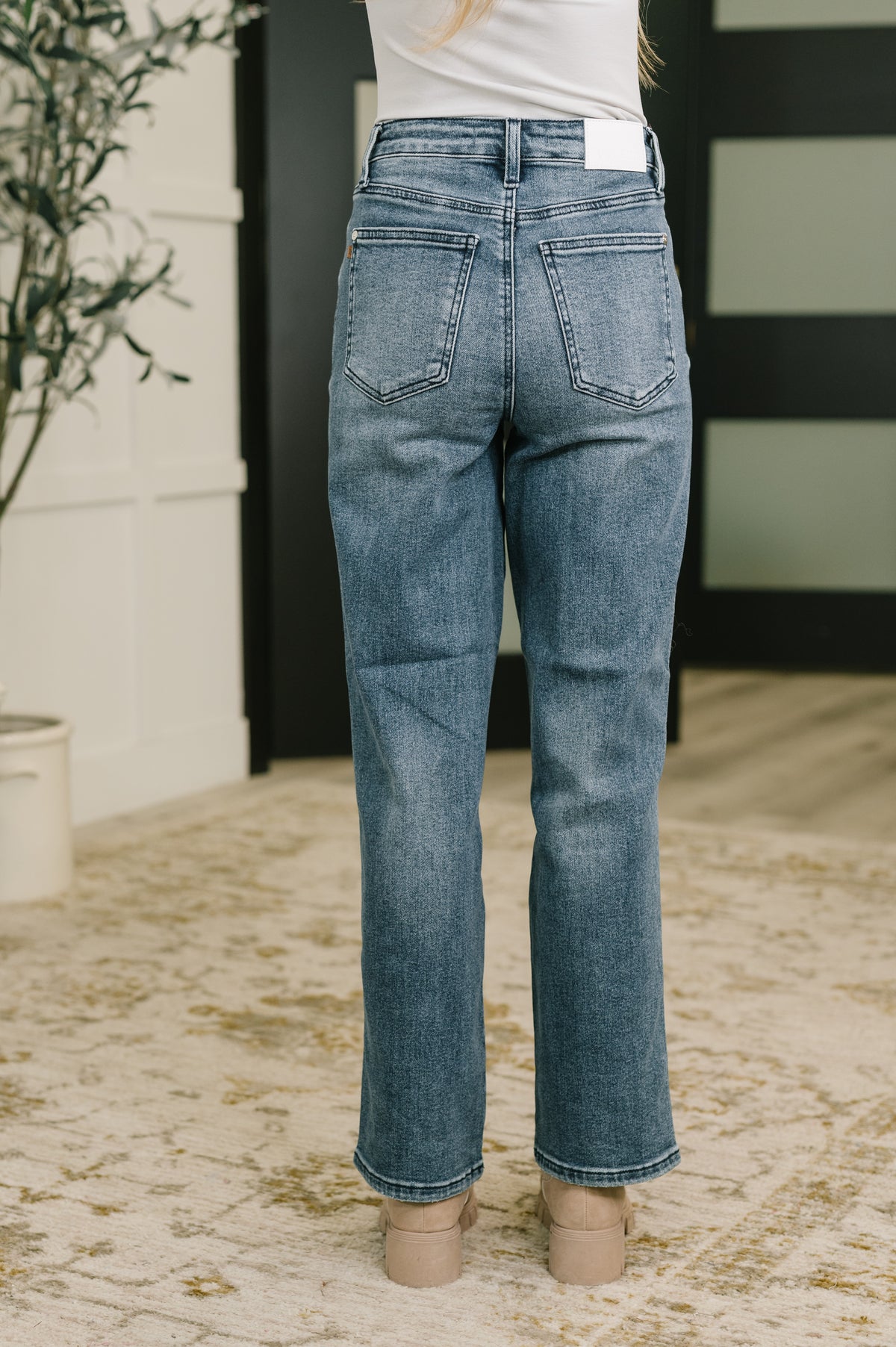 Carlie High Waist Straight Jean in Everyday Indigo - 9/16/2026
