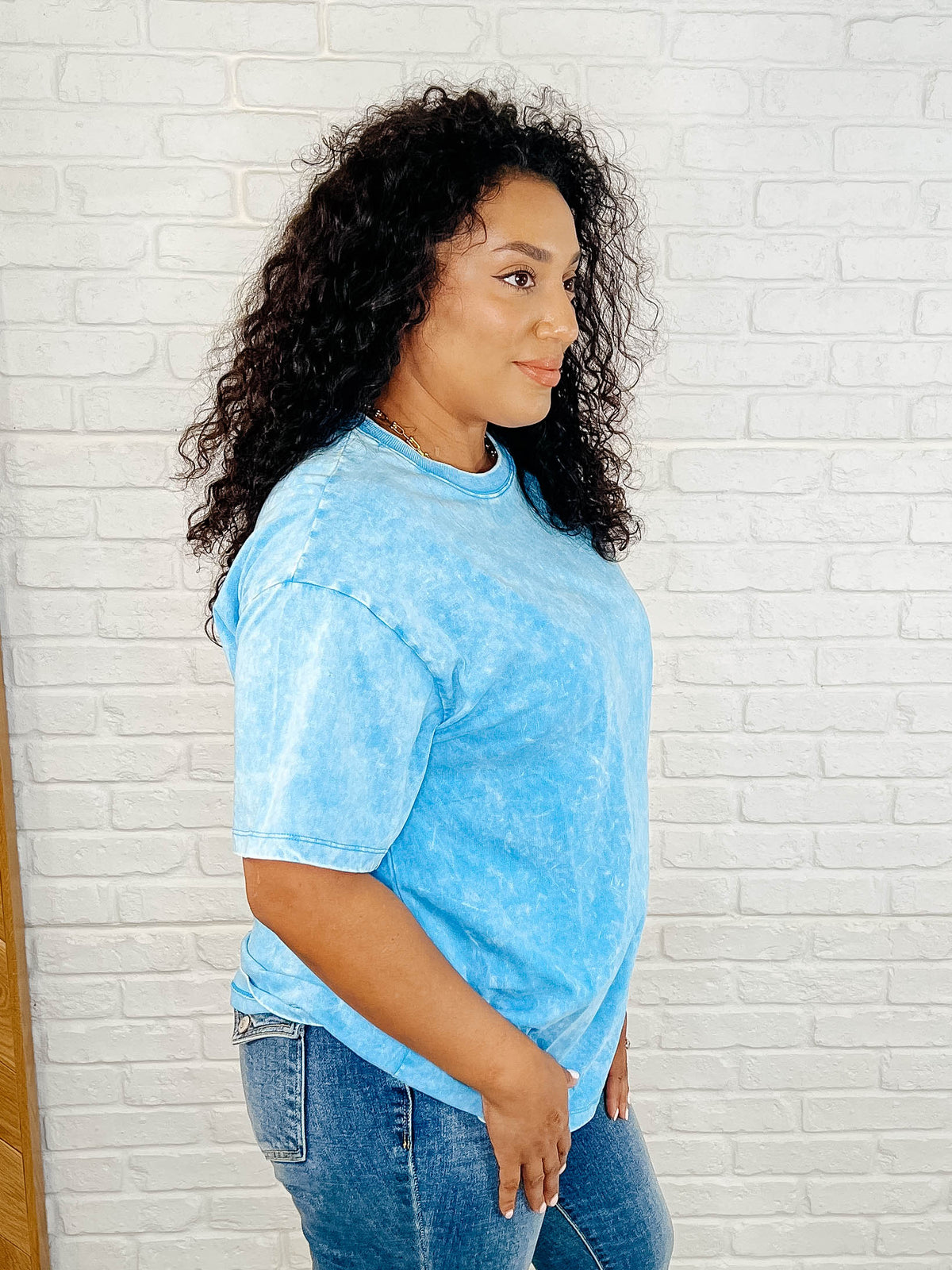 Casual Basic Drop Shoulder Oversized Tee in Deep Sky - 3/12/2025